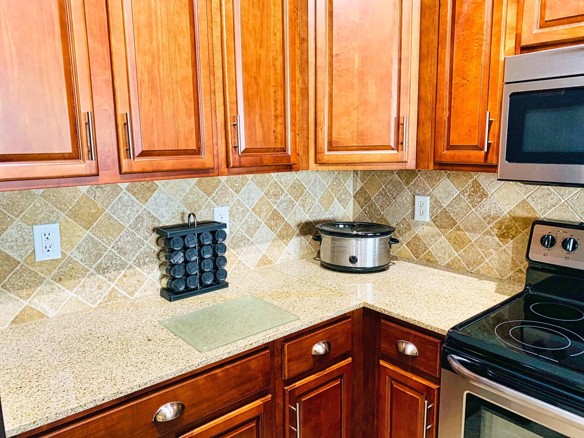 Tropic Winds - Residential