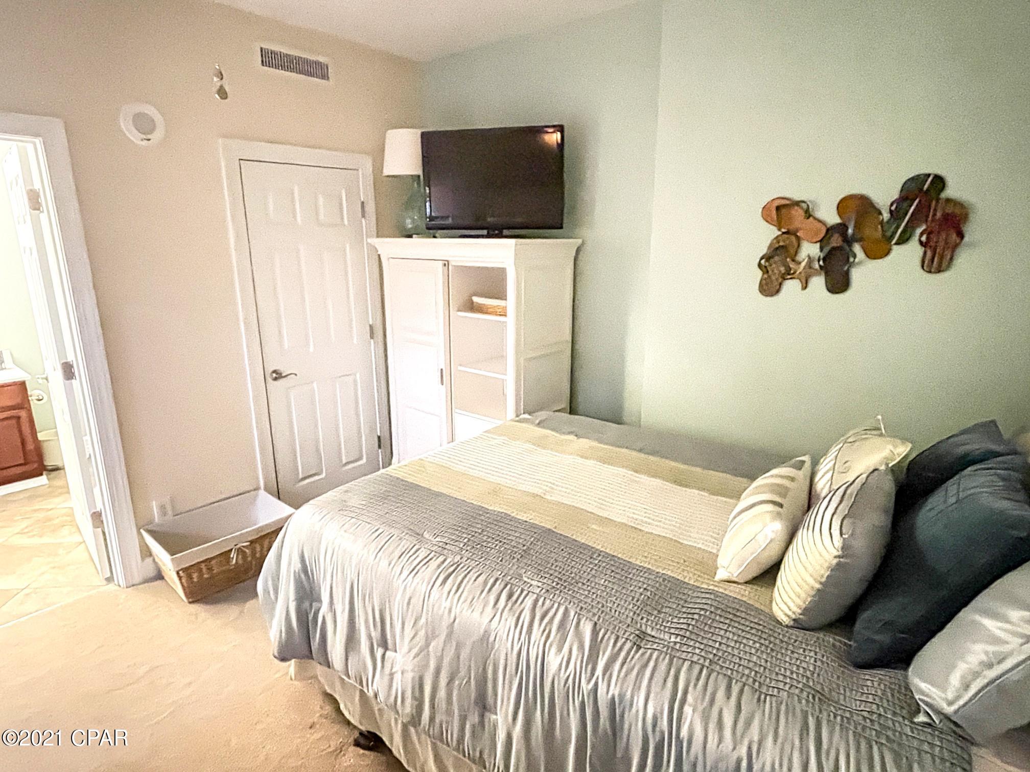 Tropic Winds - Residential