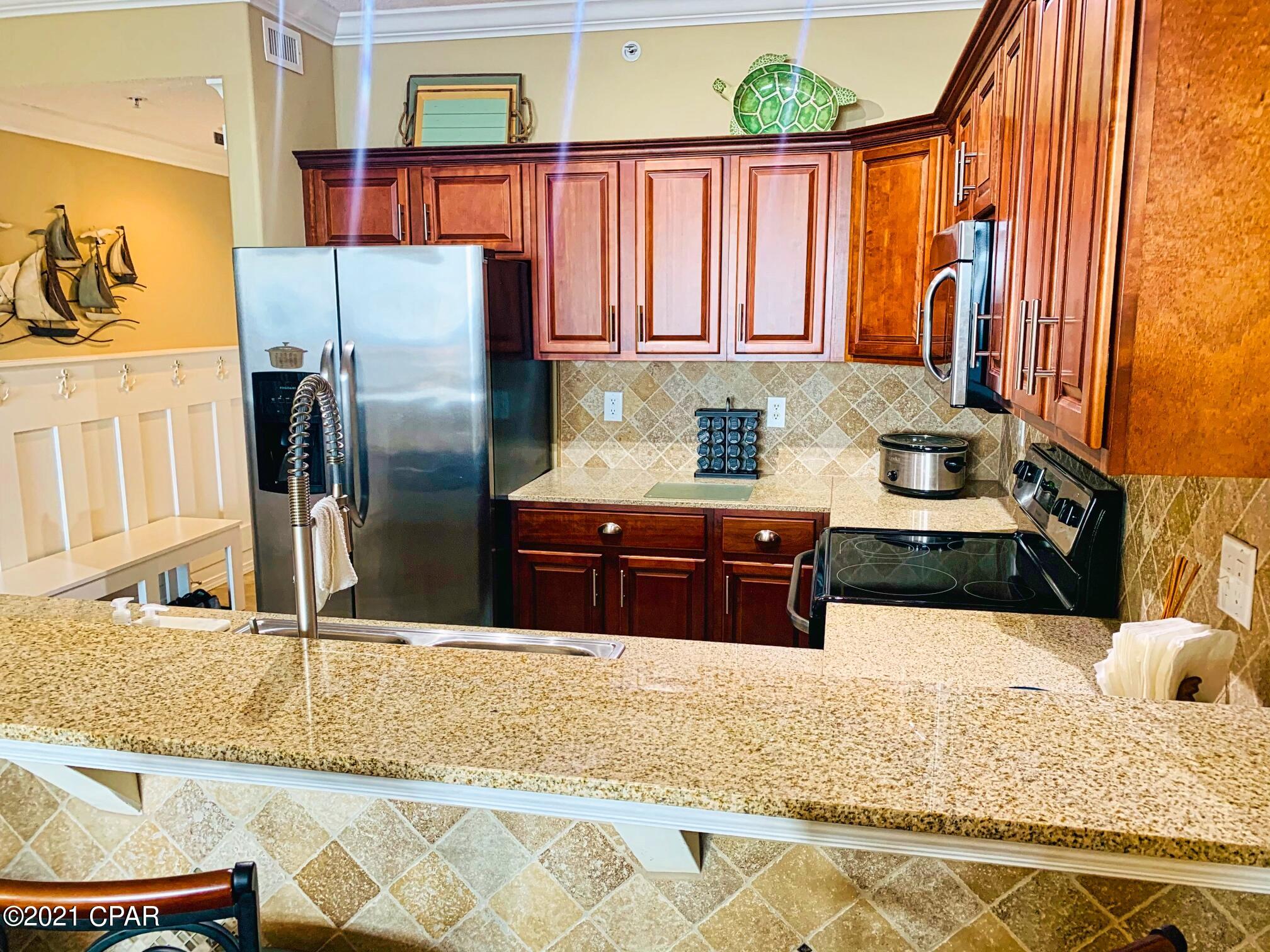 Tropic Winds - Residential