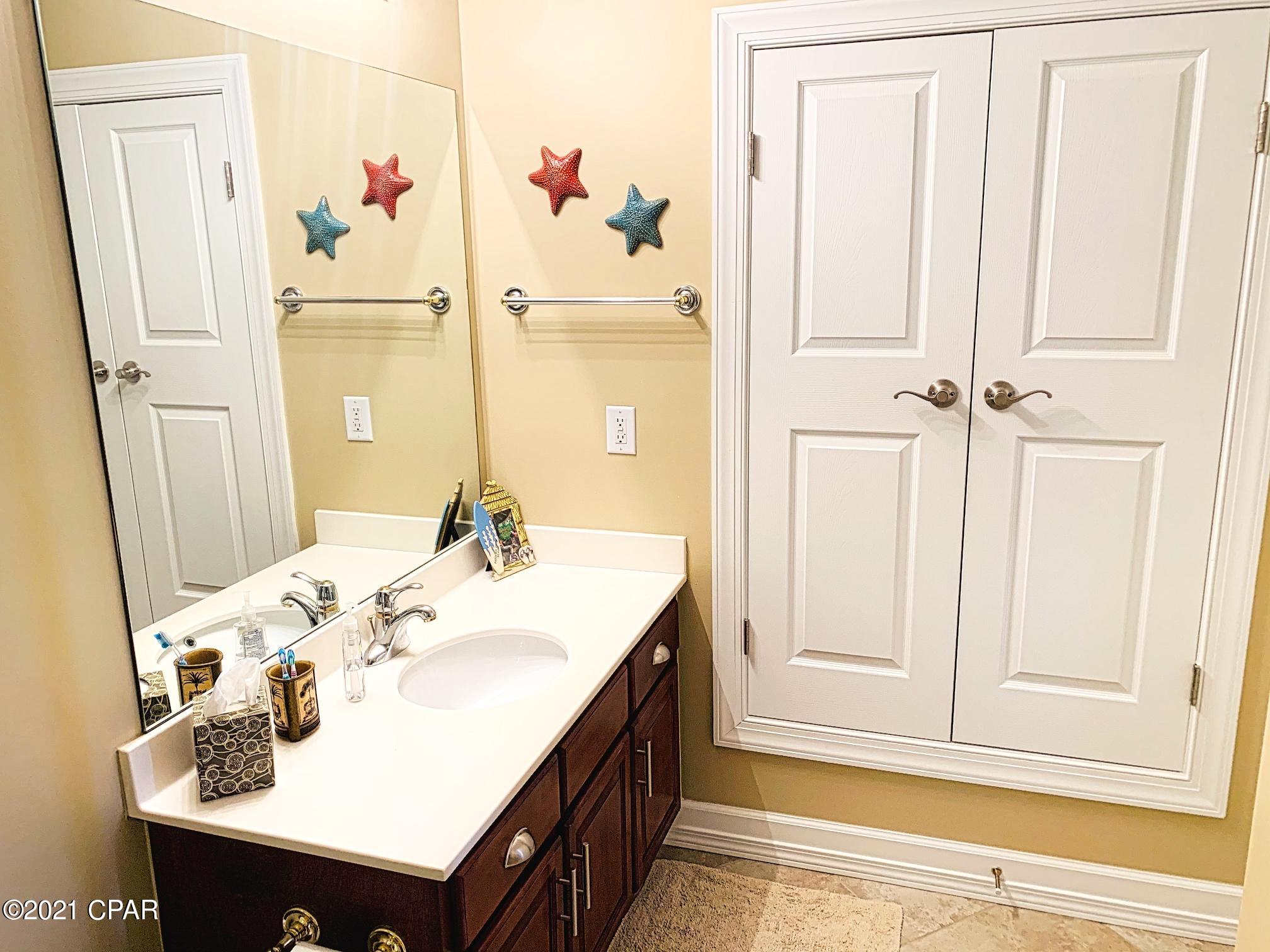 Tropic Winds - Residential