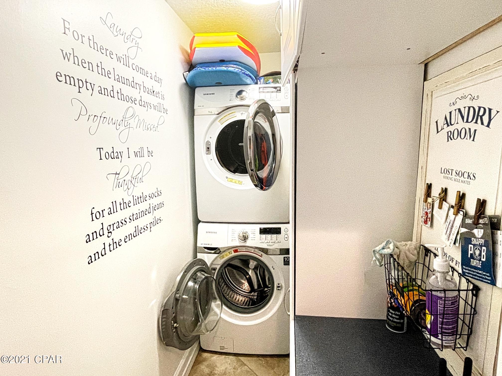 Tropic Winds - Residential