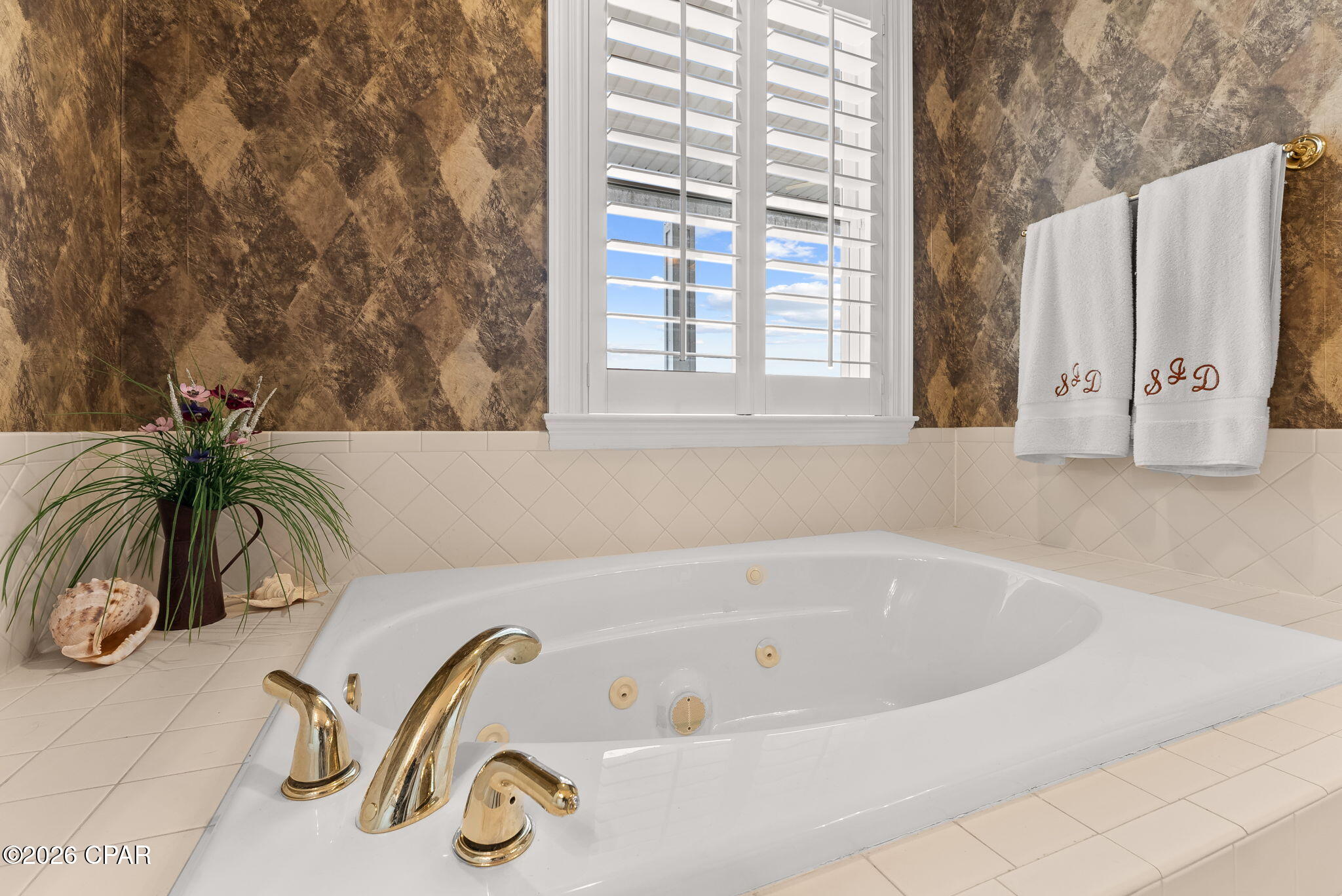 Pelican Bay - Residential