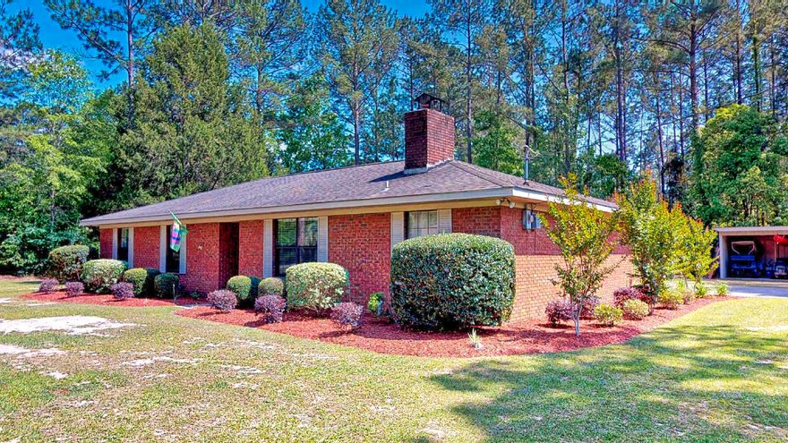 Beautifully landscaped brick home with gorgeous hardwood floor & tile master shower. Located on dead end street in excellent neighborhood. Enjoy your summer relaxing by the pool in your own backyard oasis.  Call today to set up a showing.



See Virtual Tour