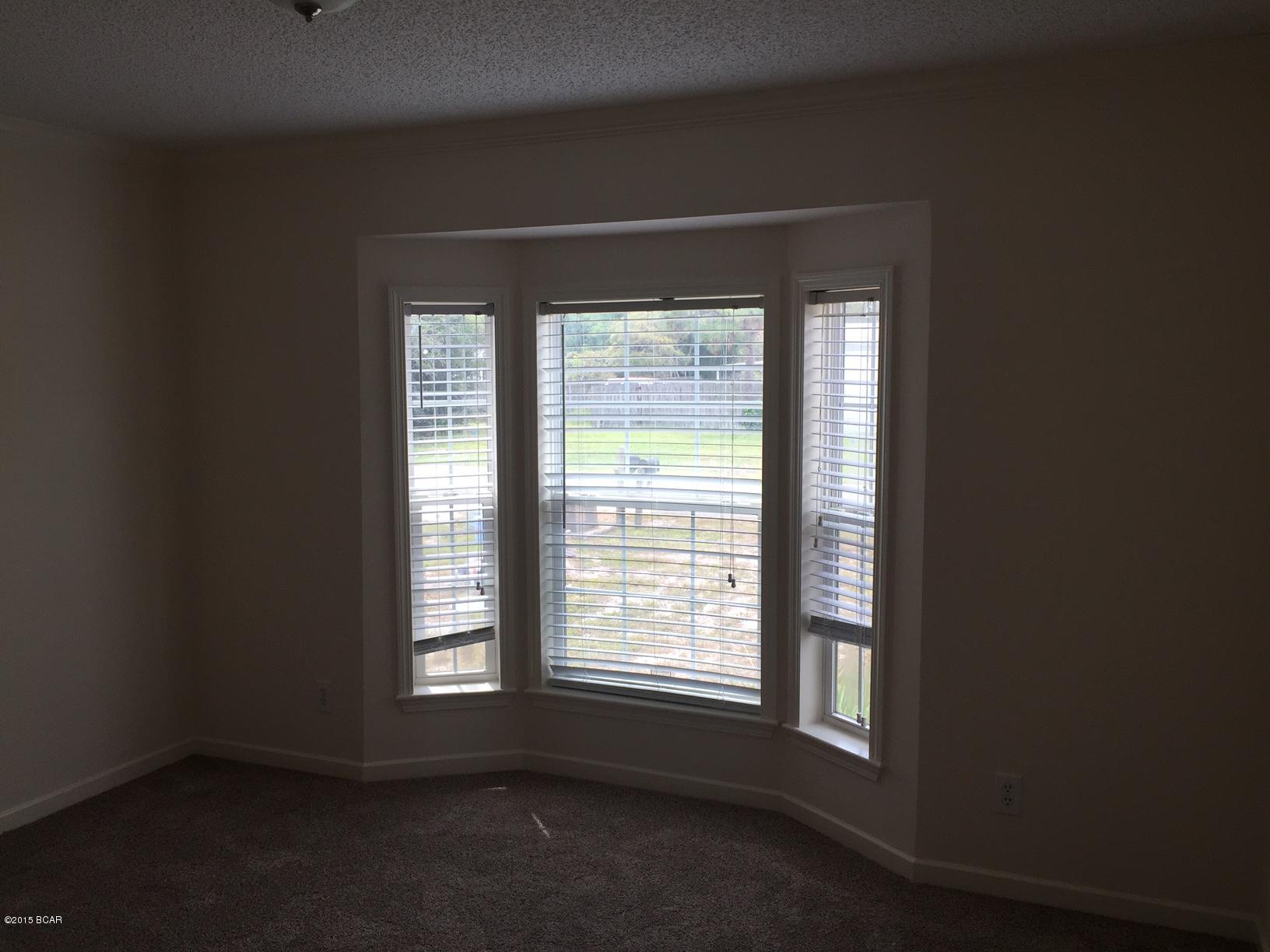 North Lagoon Oaks - Residential