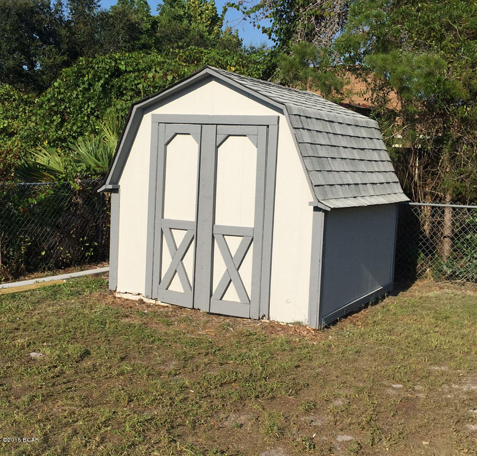 North Lagoon Oaks - Residential