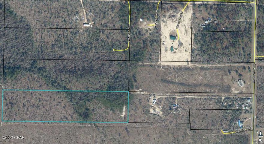 10 acres in Fountain, FL. This property appears to be land locked, but it up to the buyer to determine. This property could be a great spot for you to build your home and there are no restrictions against mobile homes. This property is located just off of Hwy 231 and approximately 30 min from Panama City, 35 min to Tyndall Air Force Base, 45 min Panama City Beaches and close to many state parks that have crystal clear springs to enjoy kayaking, swimming, and diving. Come enjoy all the beauty and privacy that North Florida has to offer!