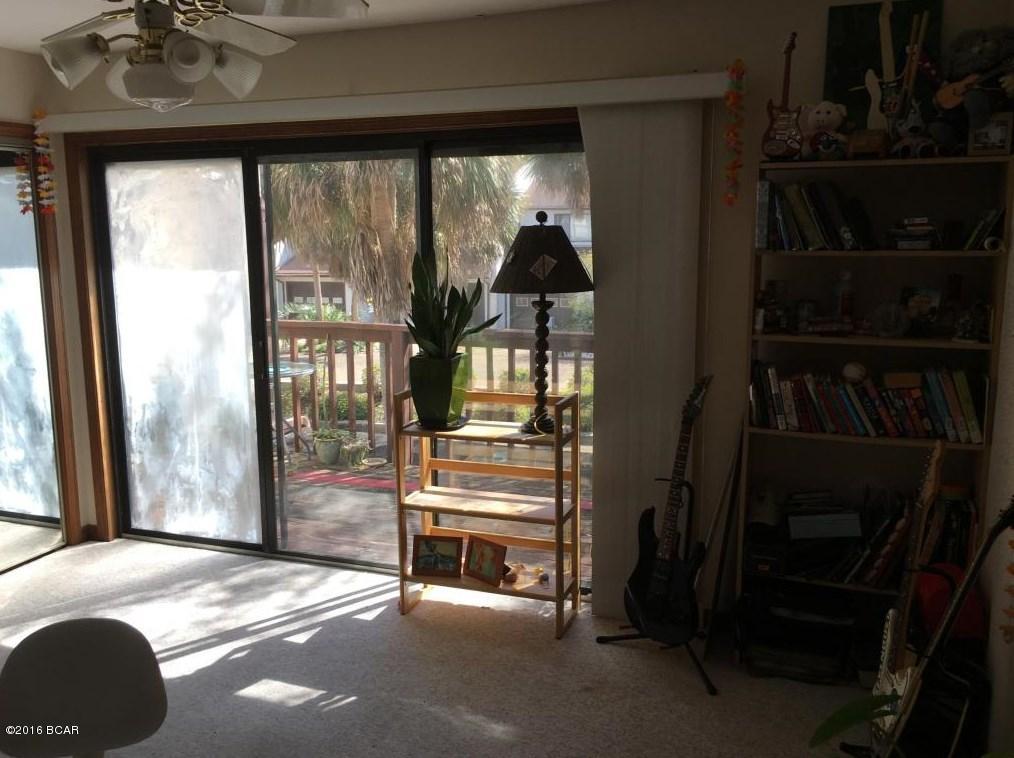 Oakshore Villas Twnhs - Residential