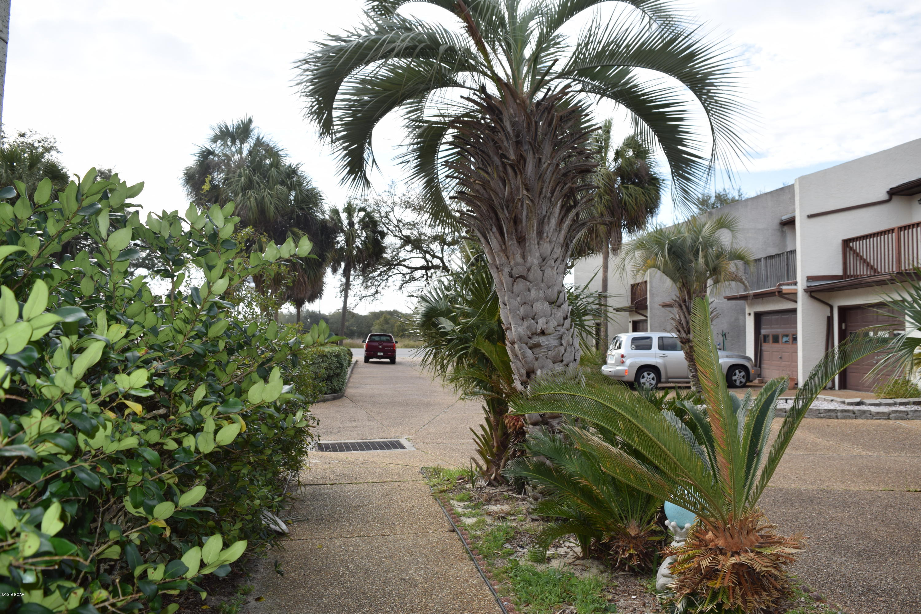 Oakshore Villas Twnhs - Residential