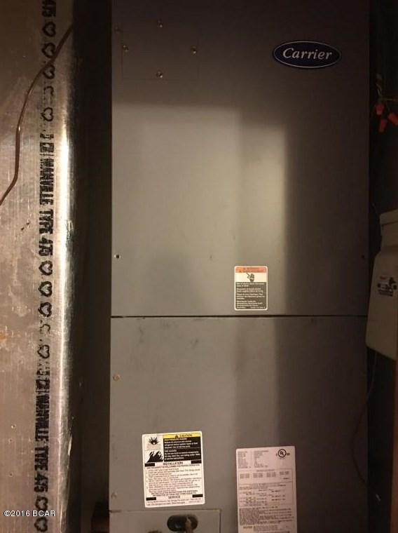 Oakshore Villas Twnhs - Residential