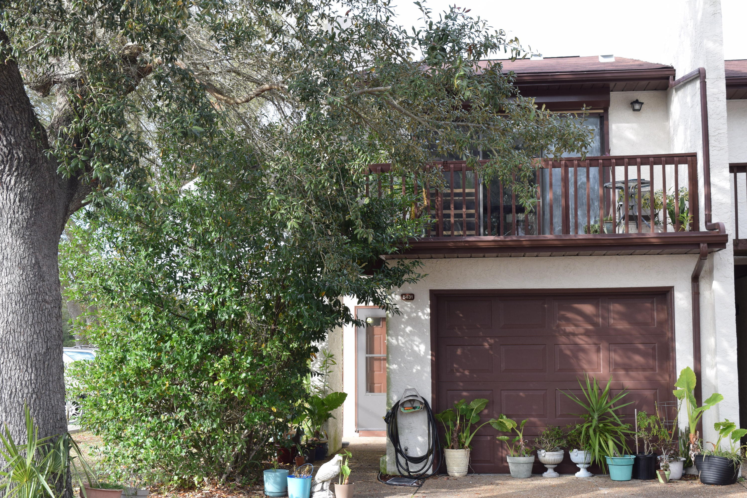 Oakshore Villas Twnhs - Residential