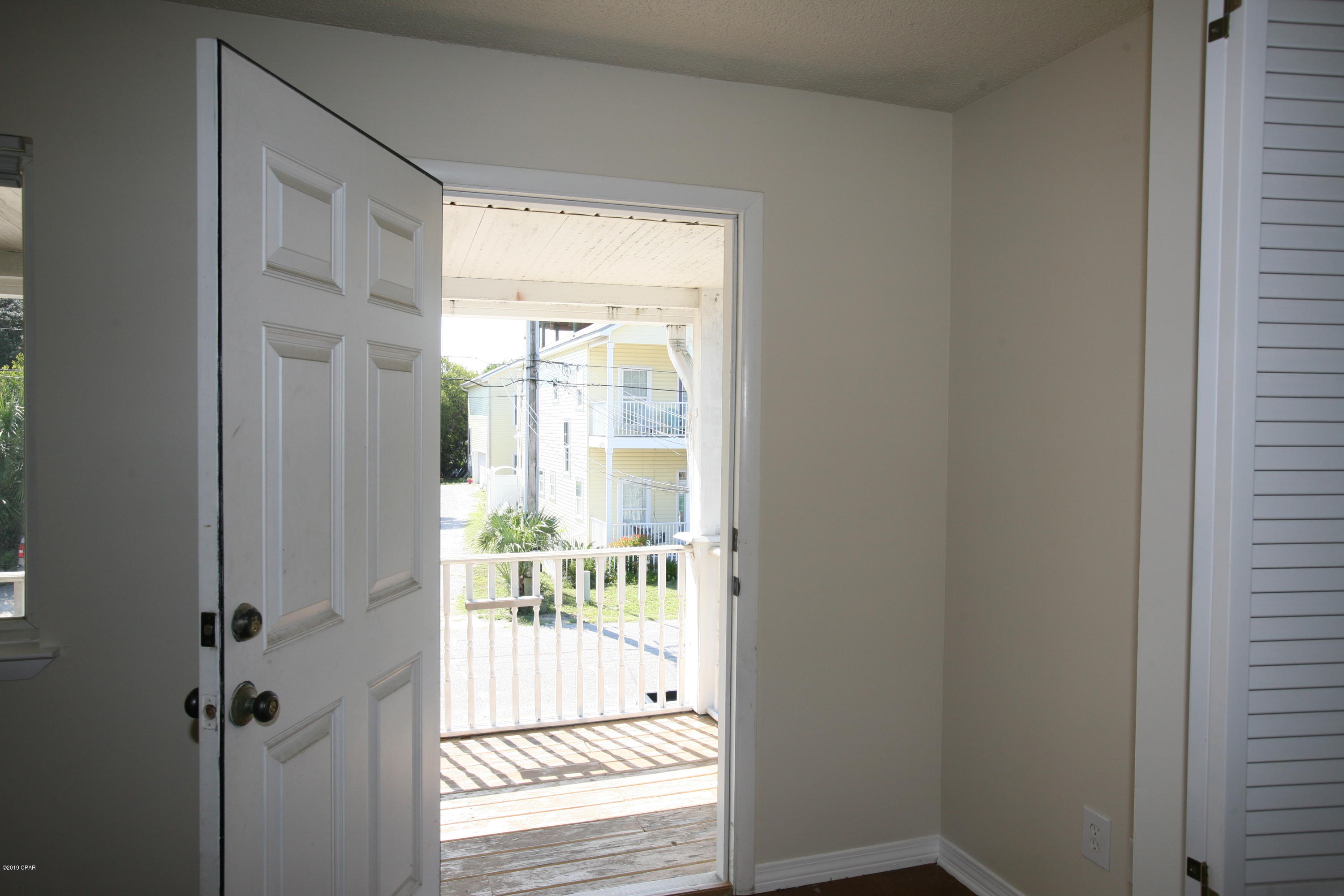 [No Recorded Subdiv] - Residential Lease