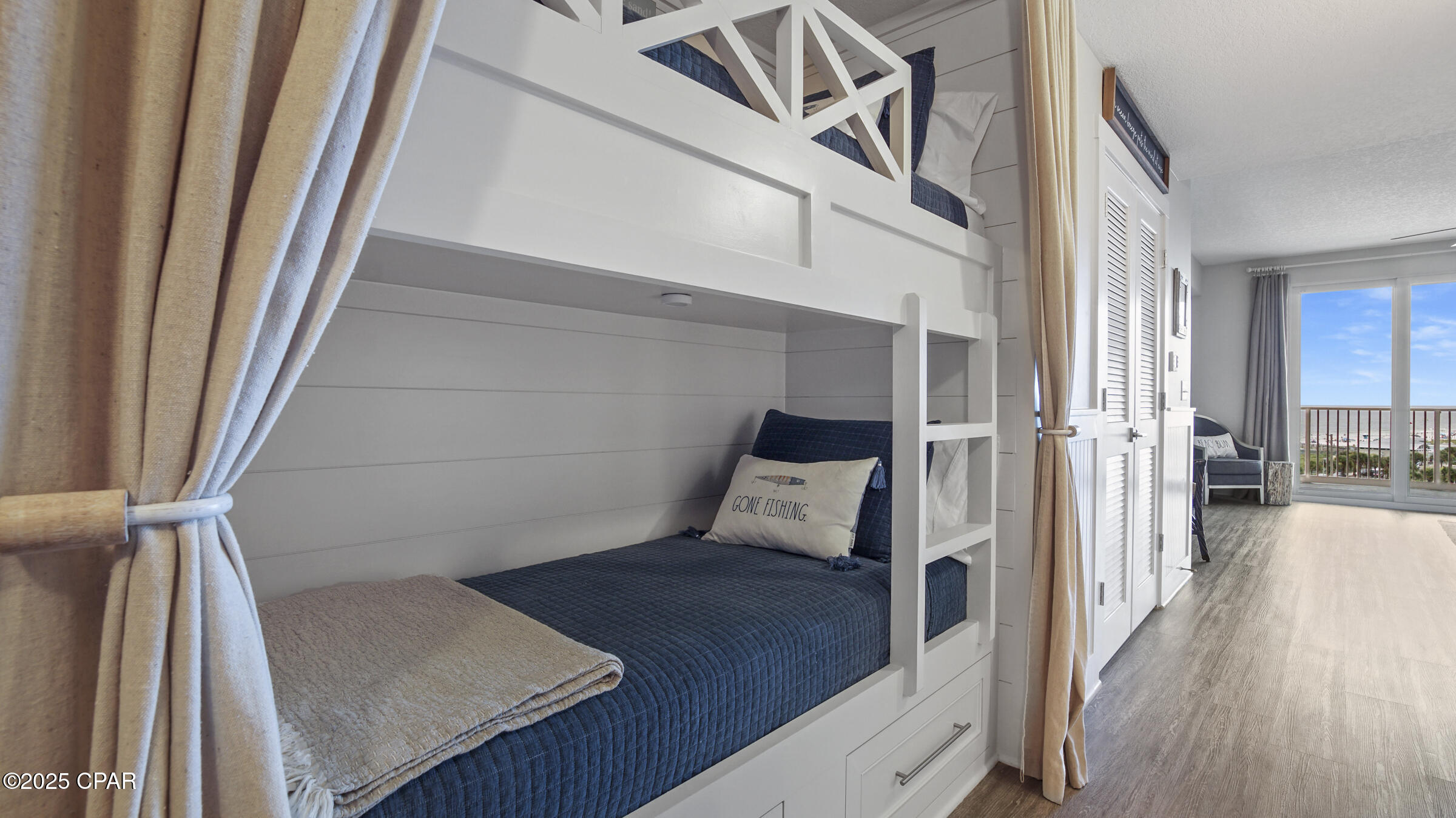 Calypso Towers III - Residential