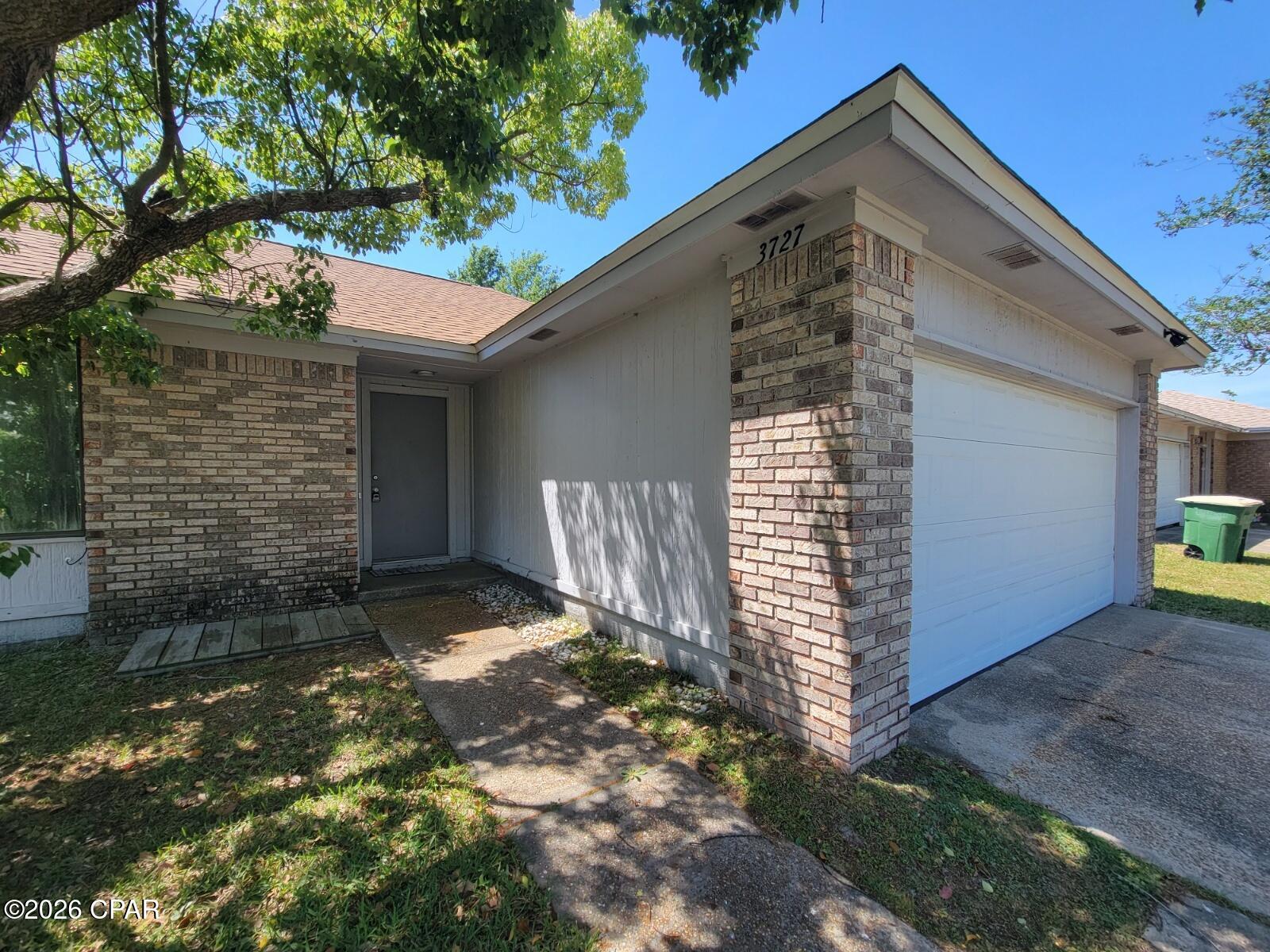 [No Recorded Subdiv] - Residential Lease