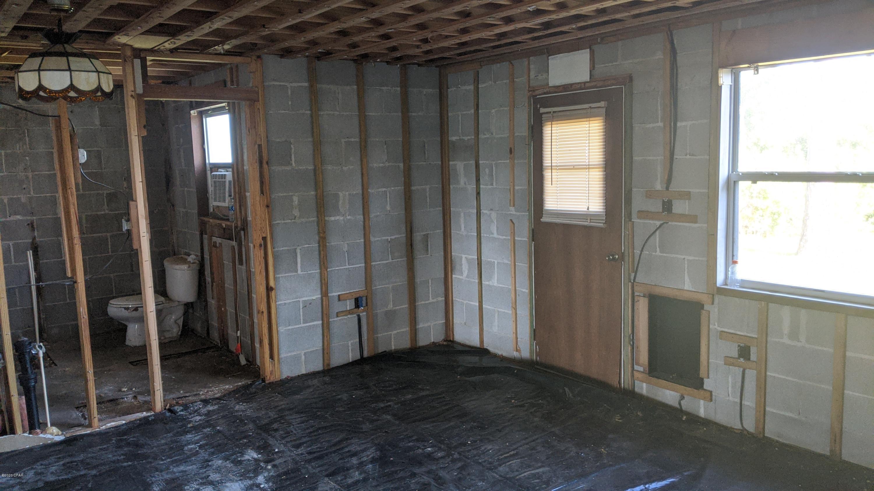 Hentz 1st Add Unit B - Residential