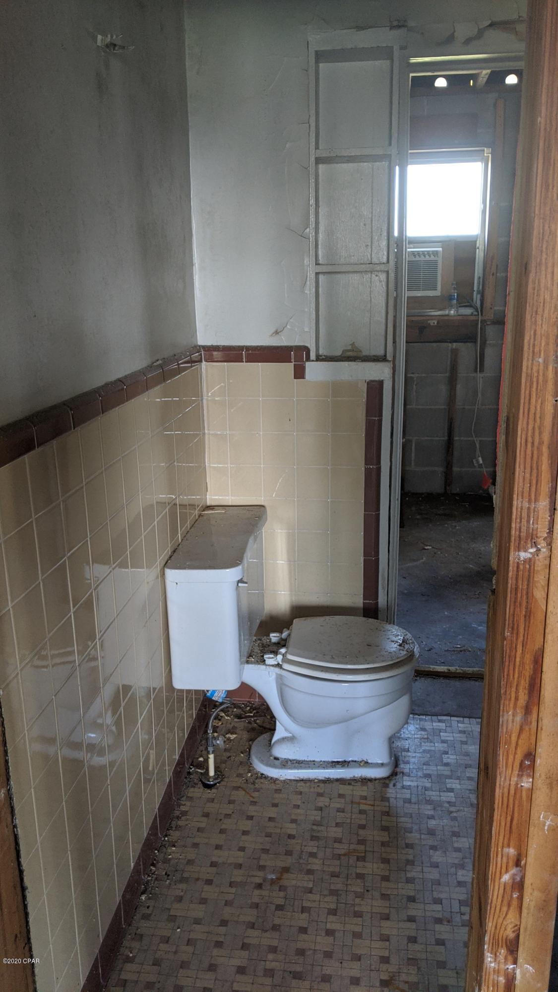 Hentz 1st Add Unit B - Residential