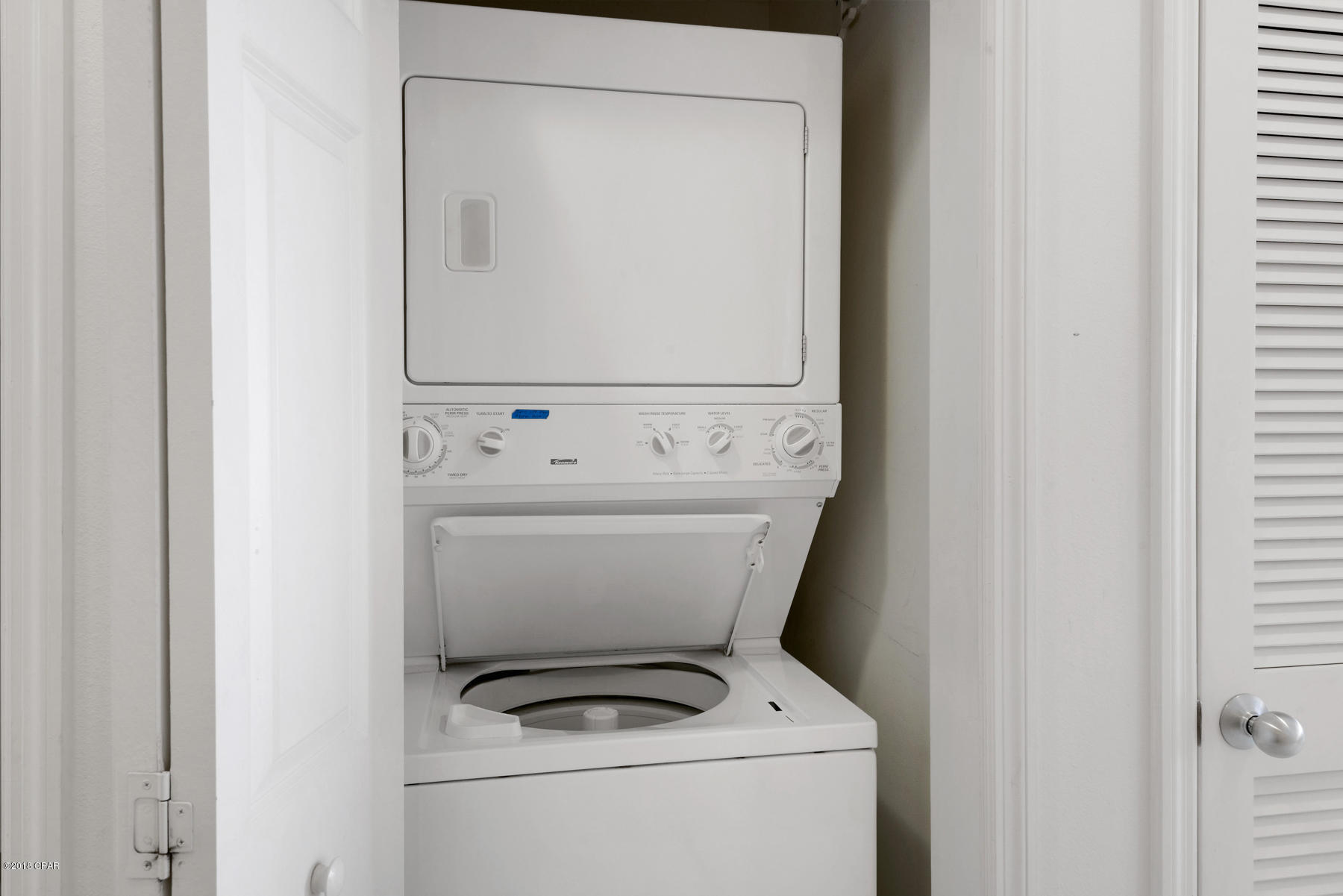 Majestic Beach Tower I - Residential