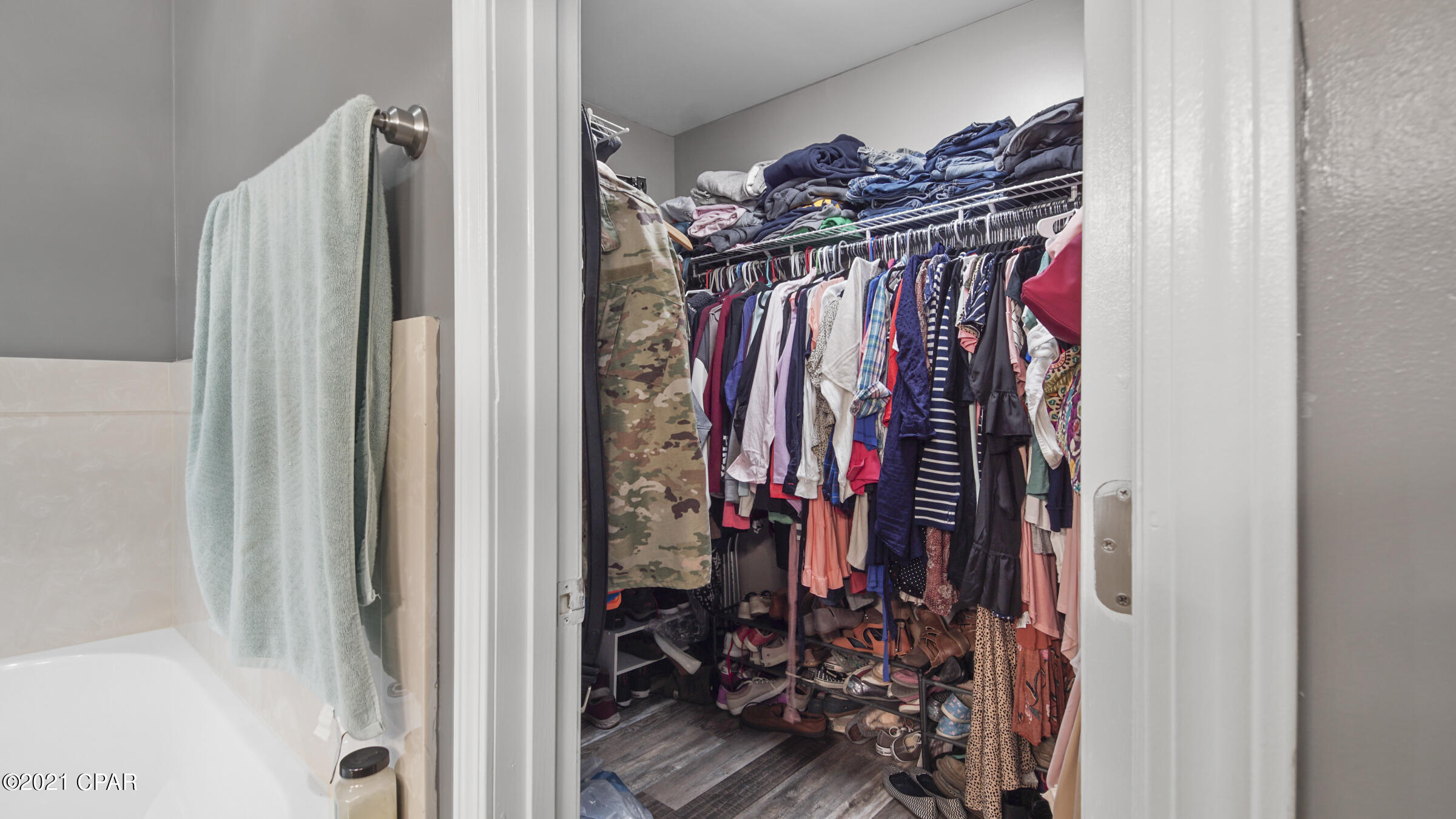 Pelican Point - Residential