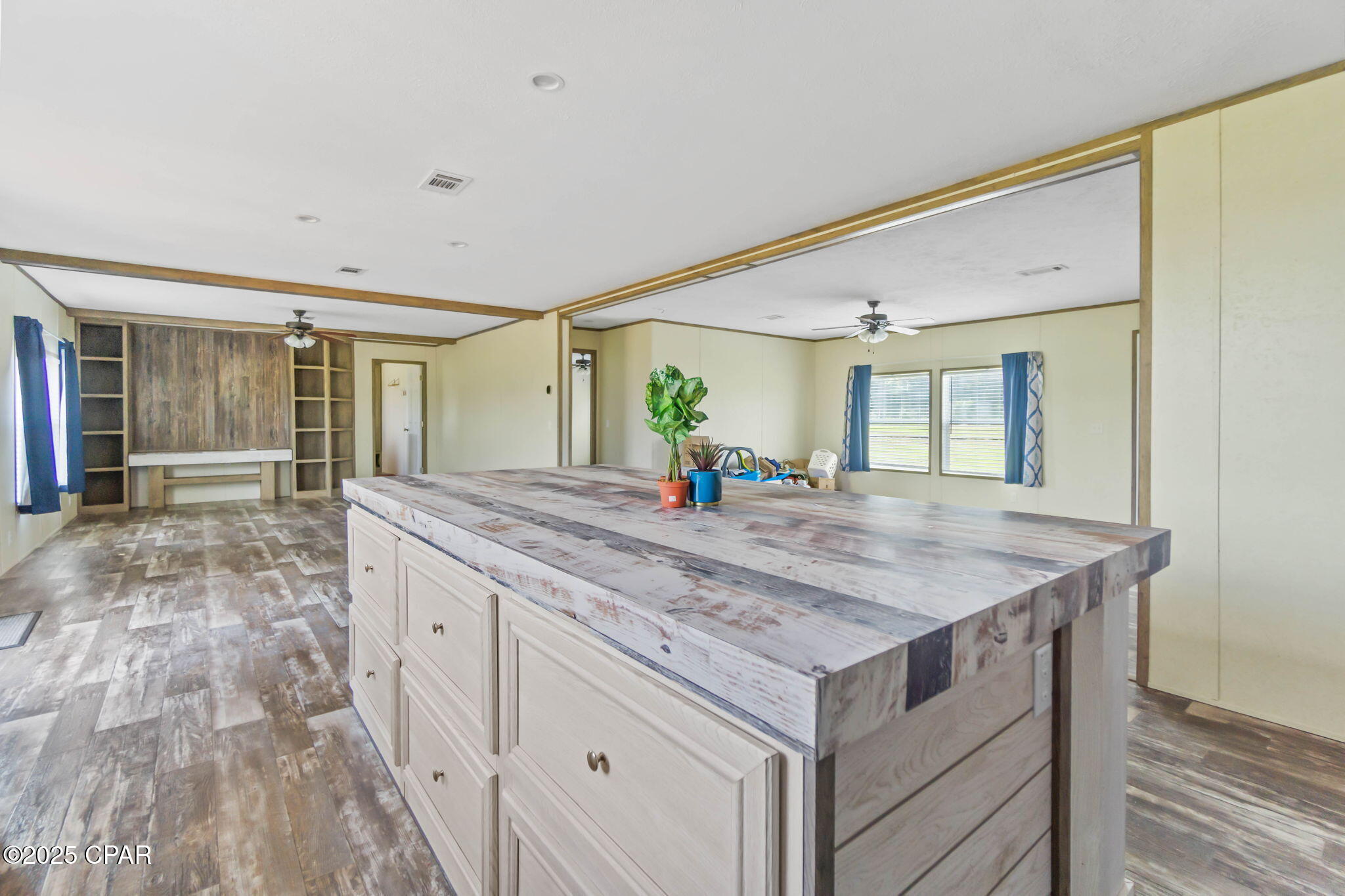 Orange Hill Corners Ranchet Est - Residential