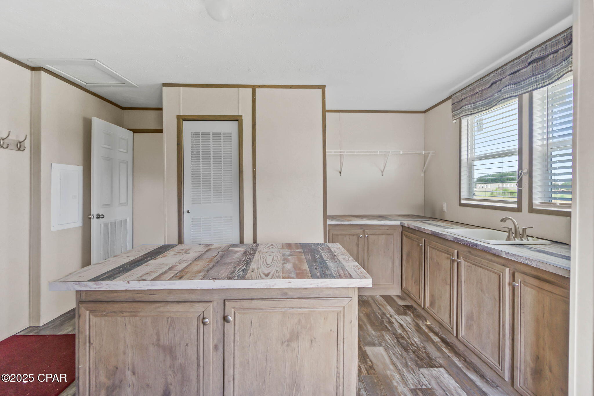 Orange Hill Corners Ranchet Est - Residential