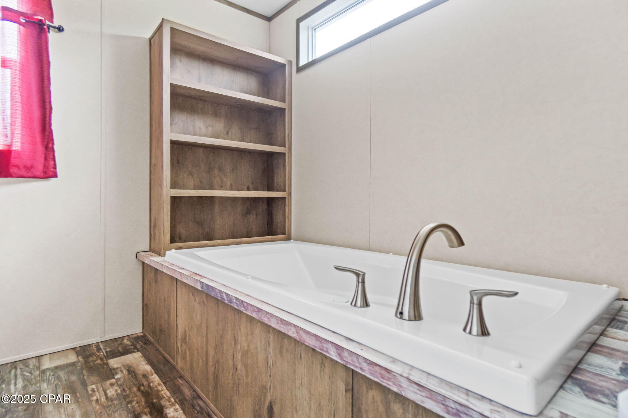 Orange Hill Corners Ranchet Est - Residential