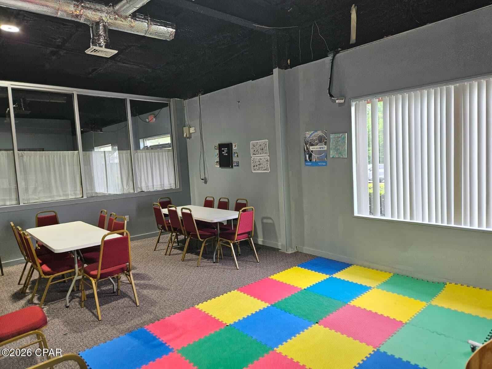 [No Recorded Subdiv] - Commercial Sale