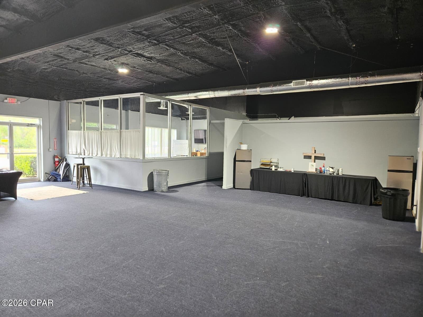 [No Recorded Subdiv] - Commercial Sale