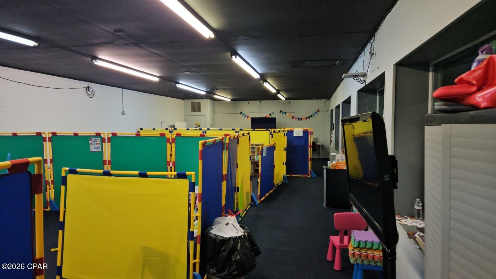 [No Recorded Subdiv] - Commercial Sale