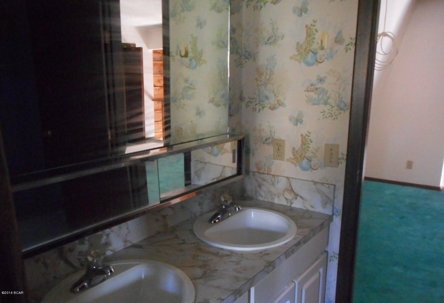 Diamond Head-Lakeside - Residential