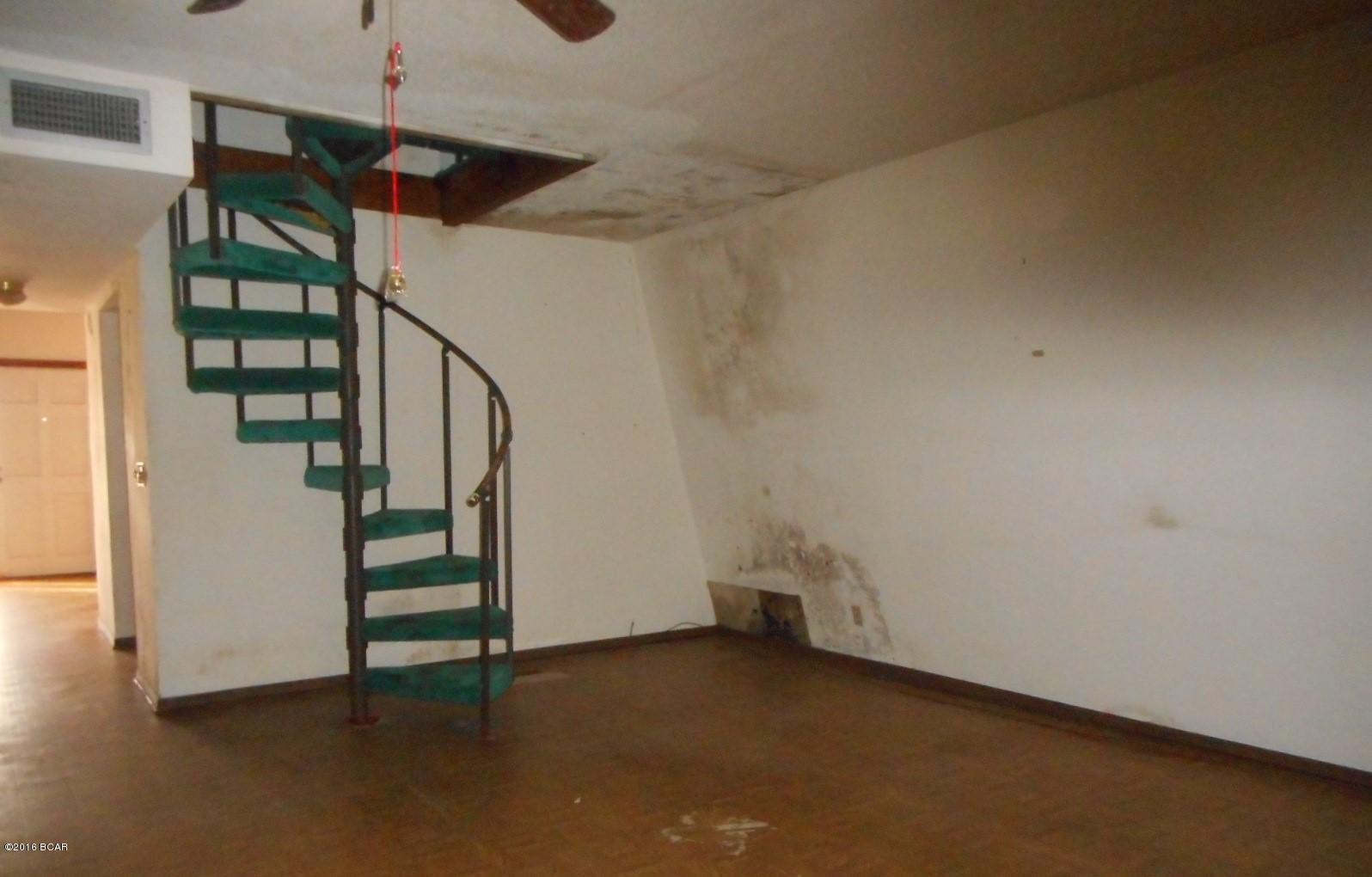 Diamond Head-Lakeside - Residential