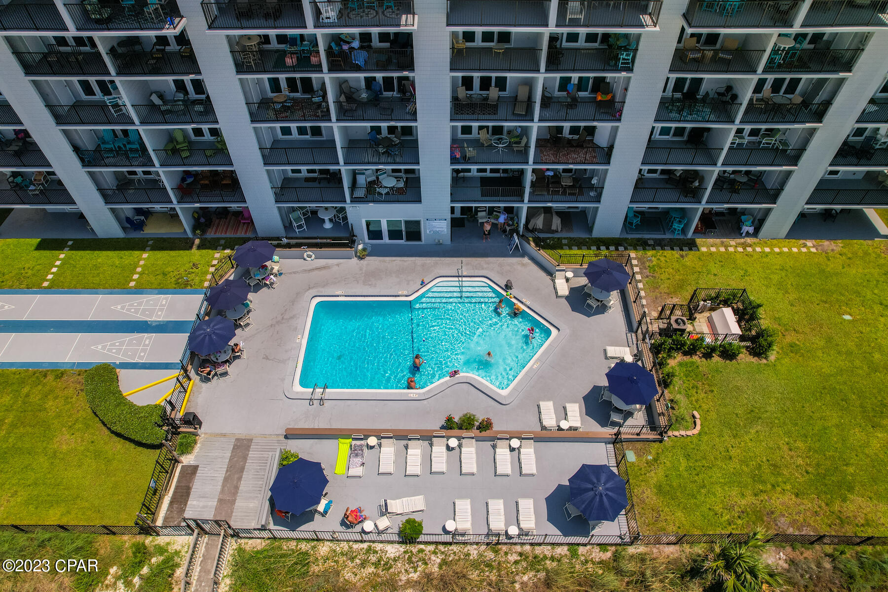 Mariner East Condo - Residential