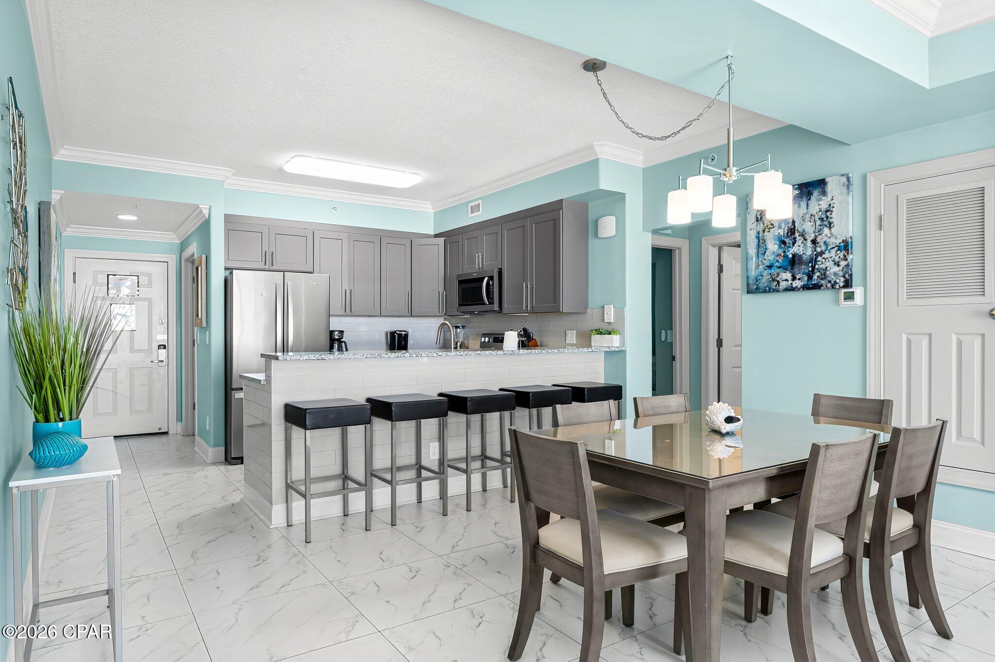 Tropic Winds - Residential