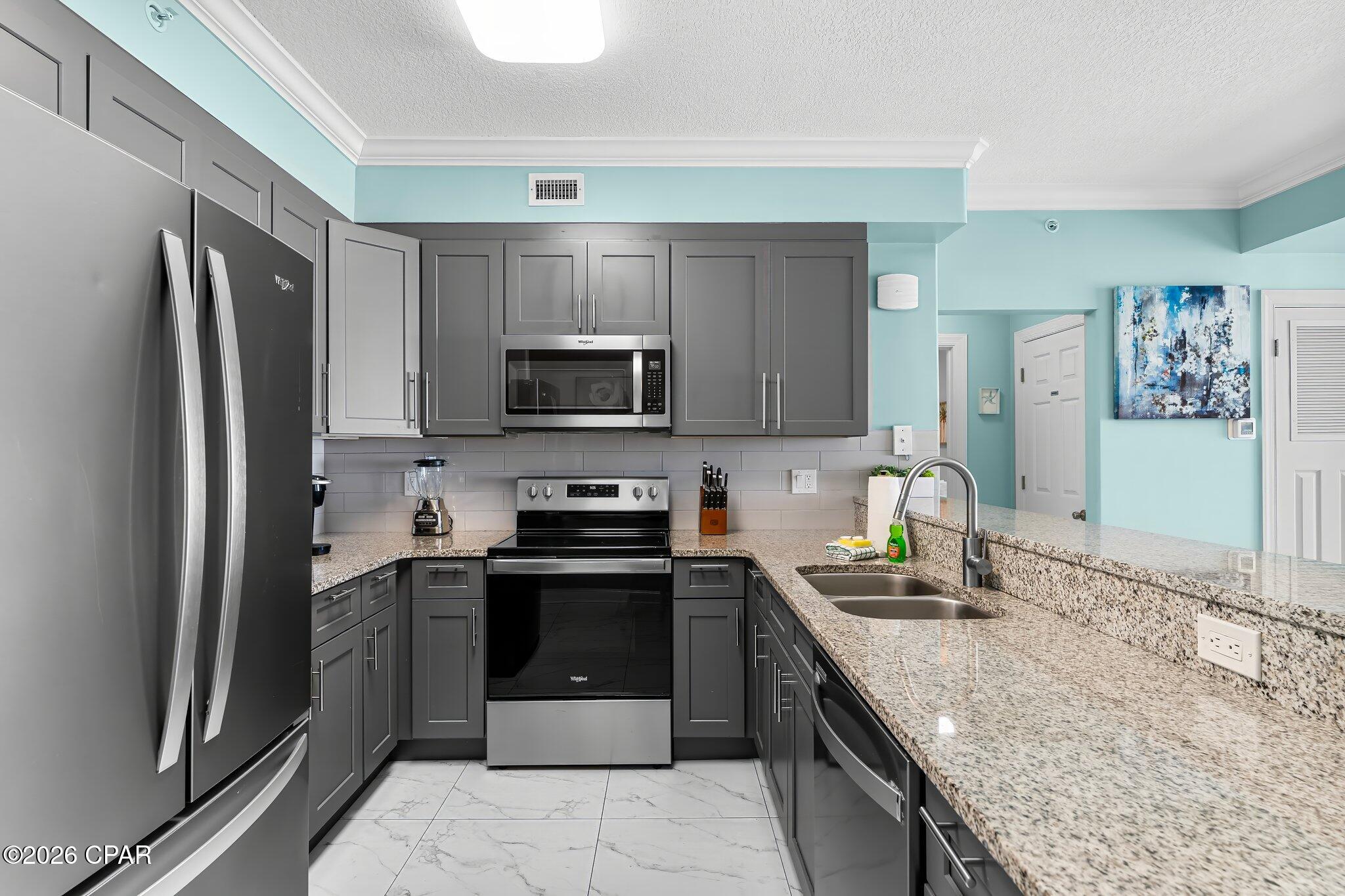 Tropic Winds - Residential