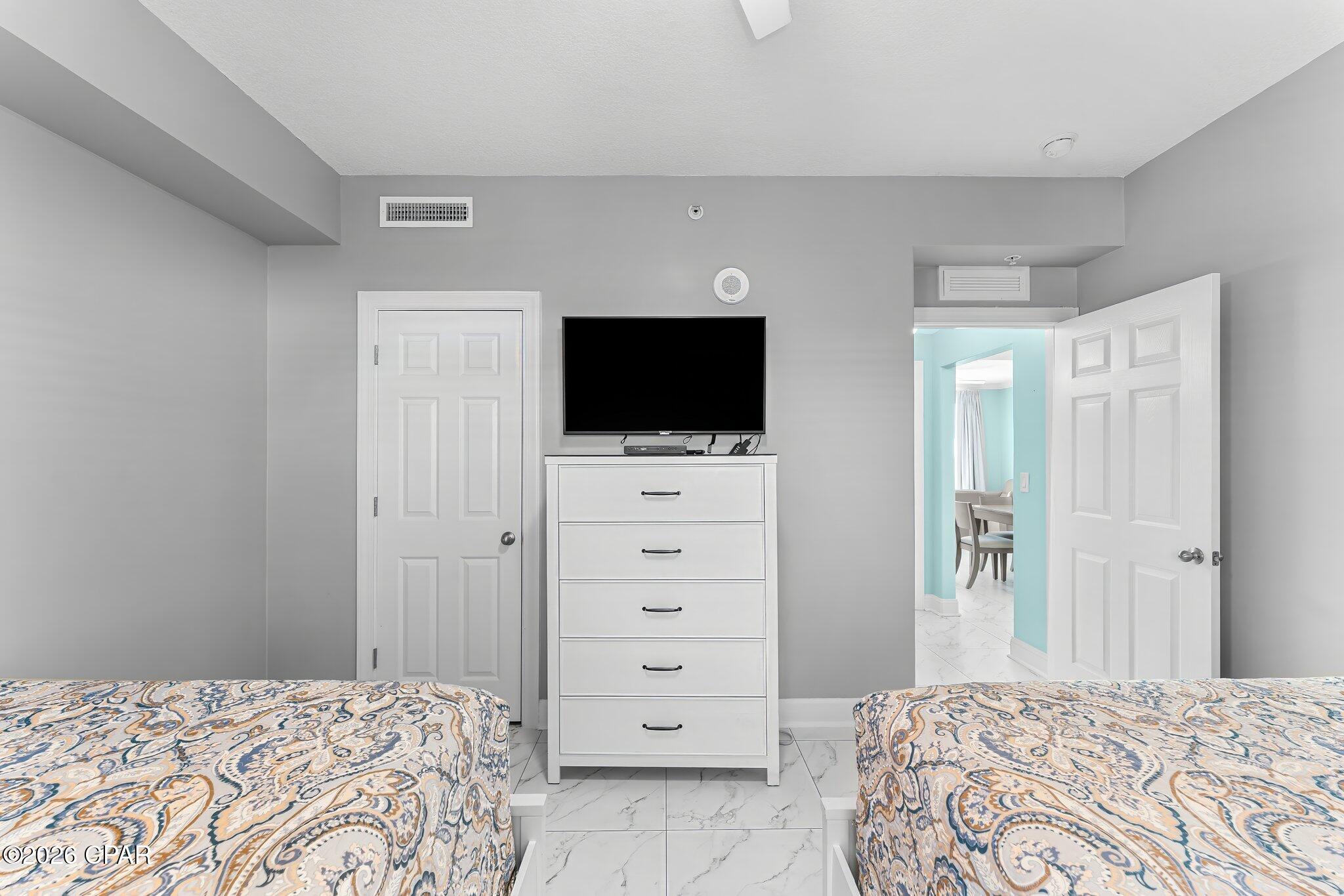 Tropic Winds - Residential