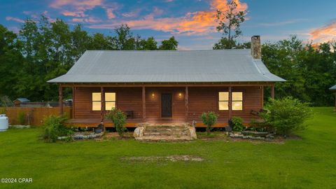 A home in Chipley