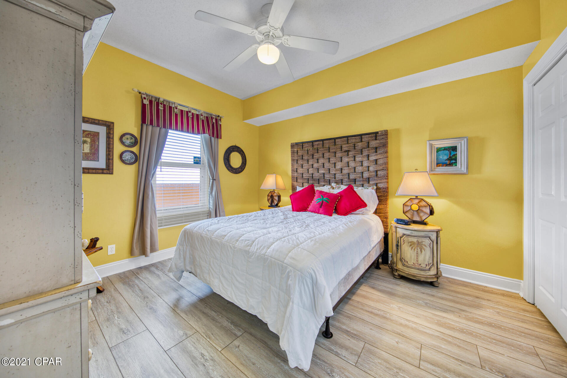 Calypso Towers I - Residential