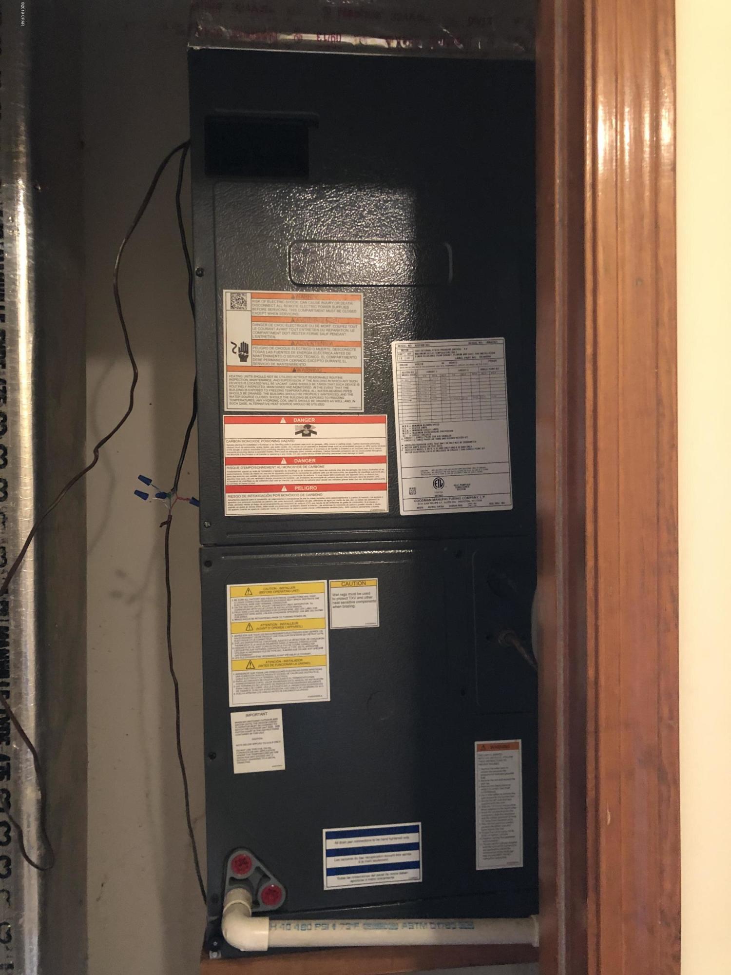 Oakshore Villas Twnhs - Residential