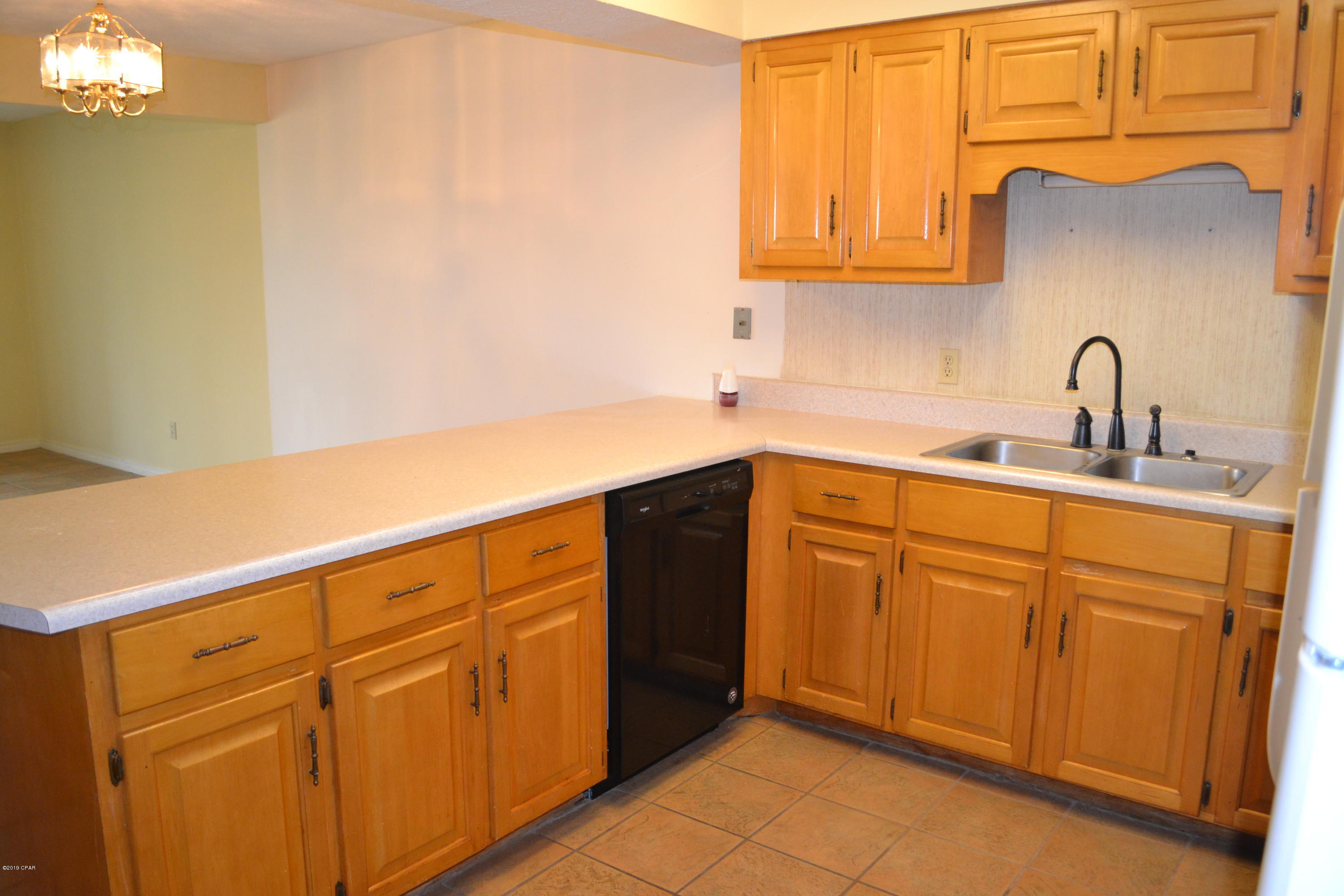 Oakshore Villas Twnhs - Residential