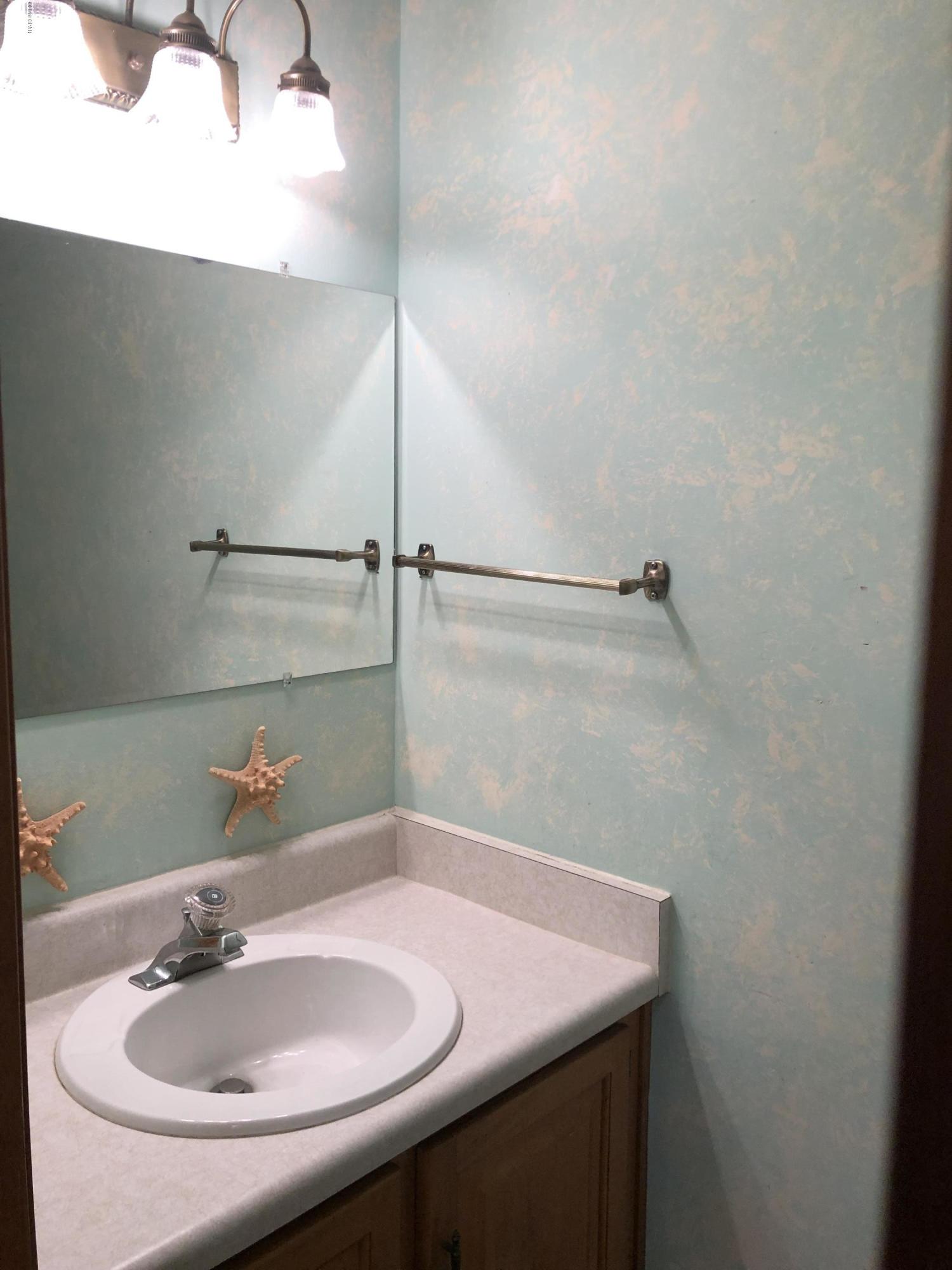 Oakshore Villas Twnhs - Residential