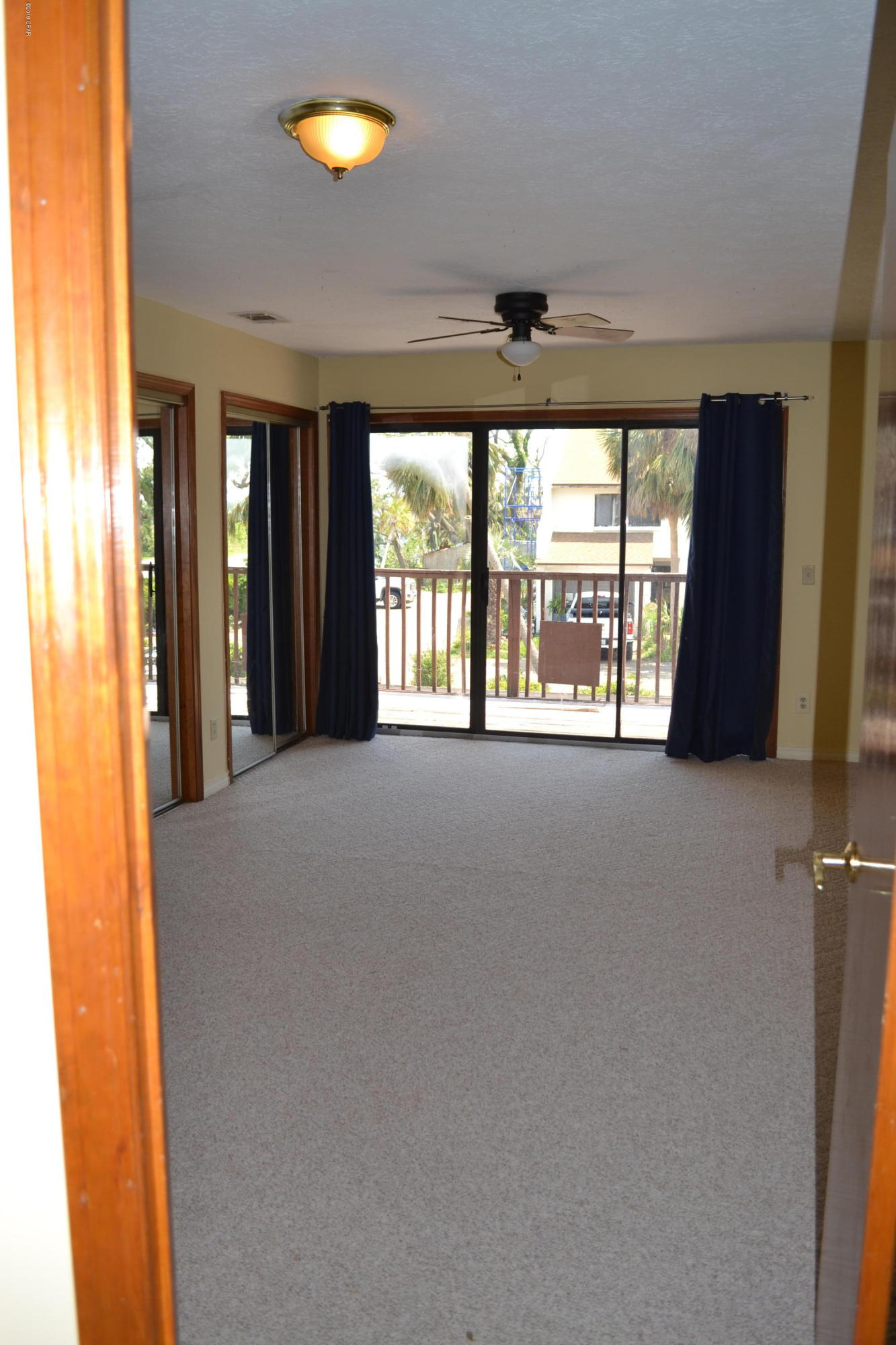 Oakshore Villas Twnhs - Residential