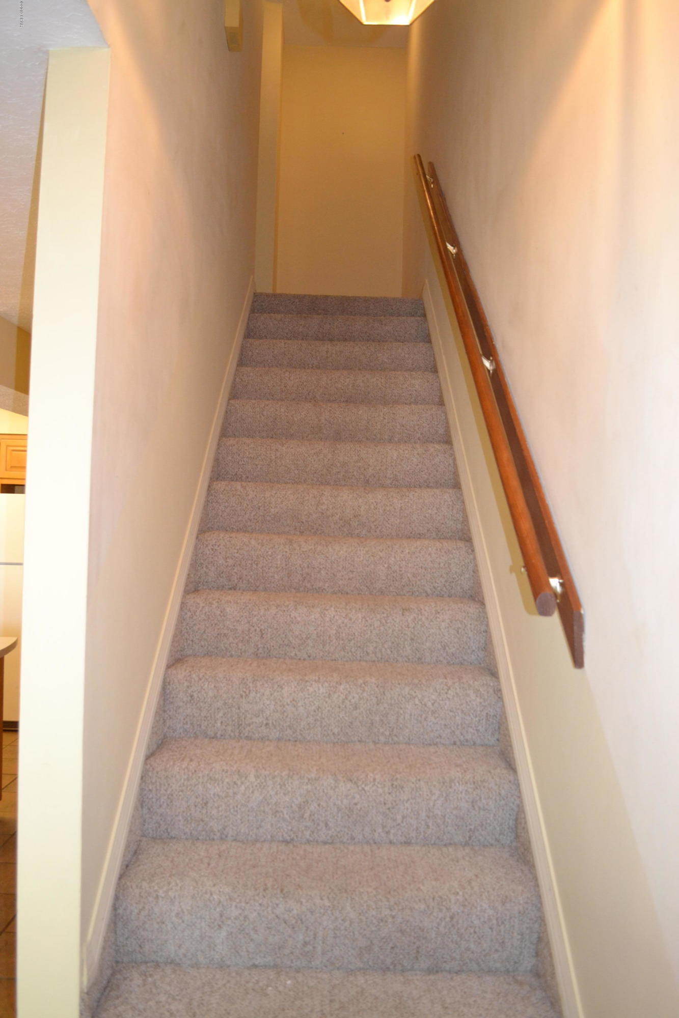 Oakshore Villas Twnhs - Residential