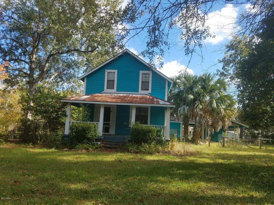 THIS HOME IS PRESENTLY ''UNDER CONTRACT'' AND SCHEDULED TO CLOSE SOON !!!! CALL ME FOR DETAILS, IF NEEDED. UNIQUE CLASSIC OLDER HOME WITH SOUTHERN CHARM AND CHARACTER. EXCEPTIONALLY GOOD CONDITION FOR AGE.HIGH AND DRY BEAUTIFUL LOT NOT IN FLOOD ZONE. HUGE 20X20 BONUS ROOM UPSTAIRS. HARDWOOD FLOORS THRU-OUT. UPGRADED SOMEWHAT IN '54 WITH CHA, DOUBLE PANED WINDOWS,TERMITE BOND, CARPORT,20X10 COVERED FRONT PORCH. ALL ''REASONABLE OFFERS'' SERIOUSLY CONSIDERED, BUT WHATEVER PRICE IS AGREED UPON IS STRICTLY ''AS IS'' WITH NO FURTHER $$$$$ FROM SELLER !

REPAIR $$$$$ AVAILABLE THRU SOME LENDERS !!!!! LAST APPRAISAL (WITHIN 60 DAYS, ABOVE ASKING PRICE).