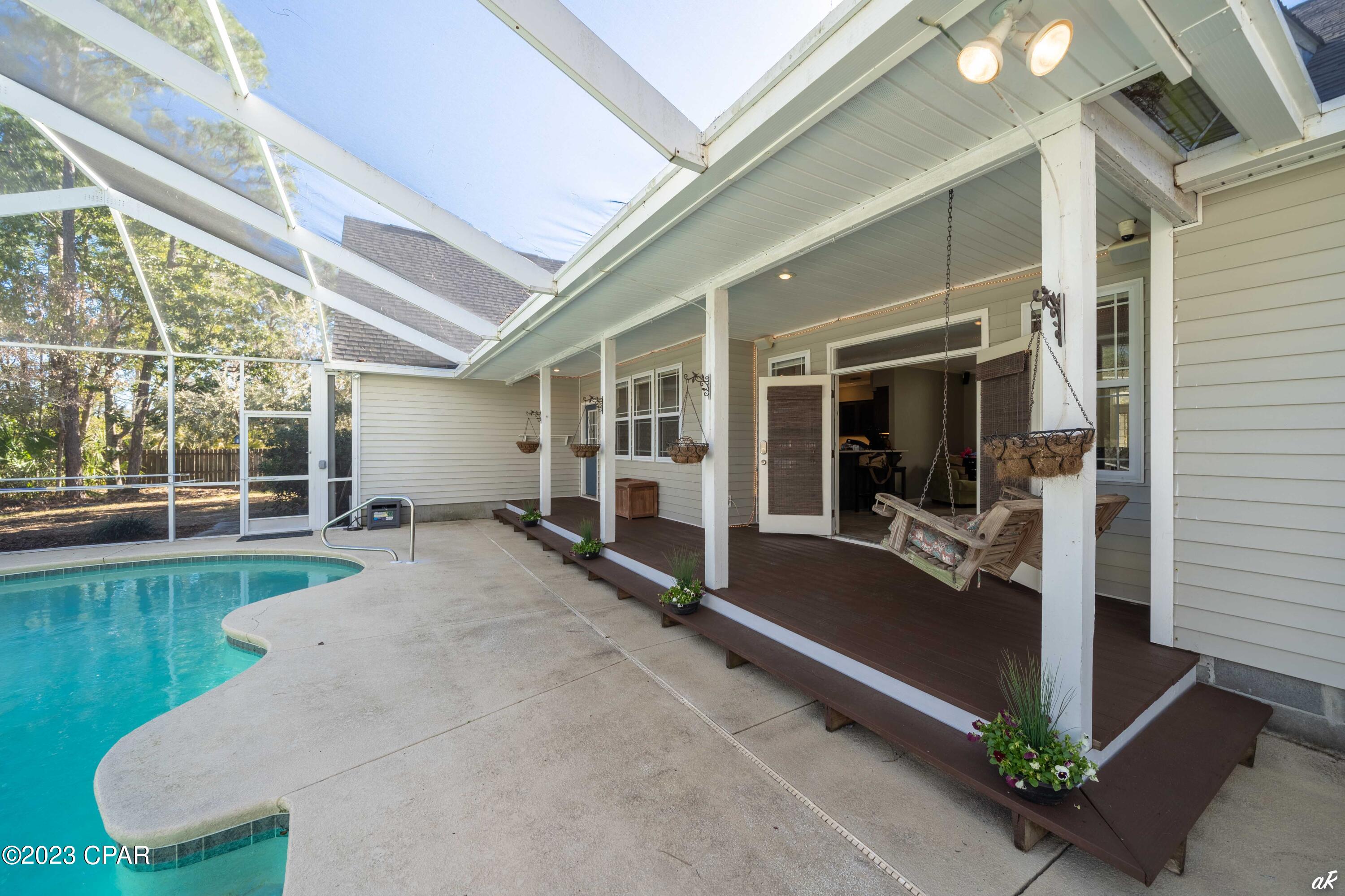 Colony Club - Residential