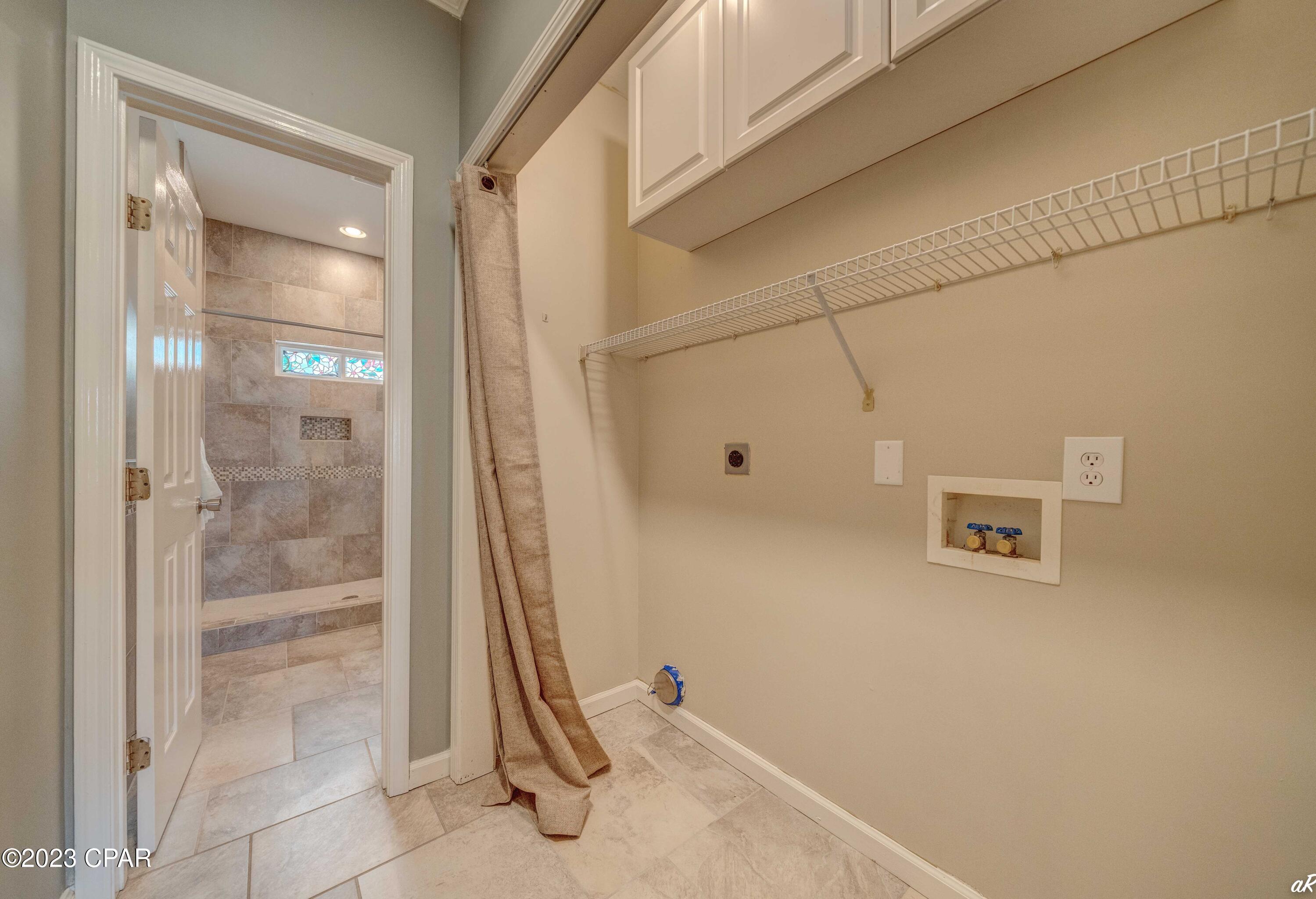 Colony Club - Residential