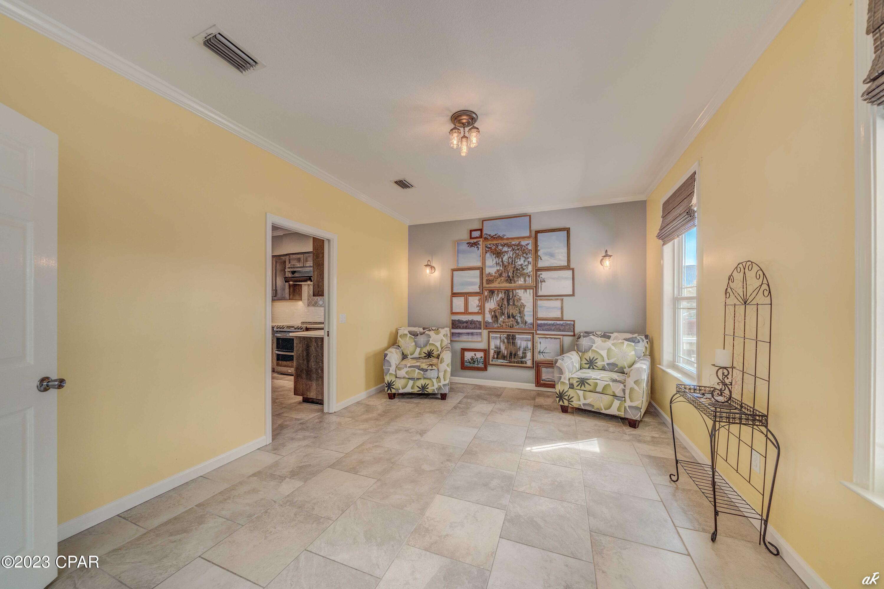 Colony Club - Residential