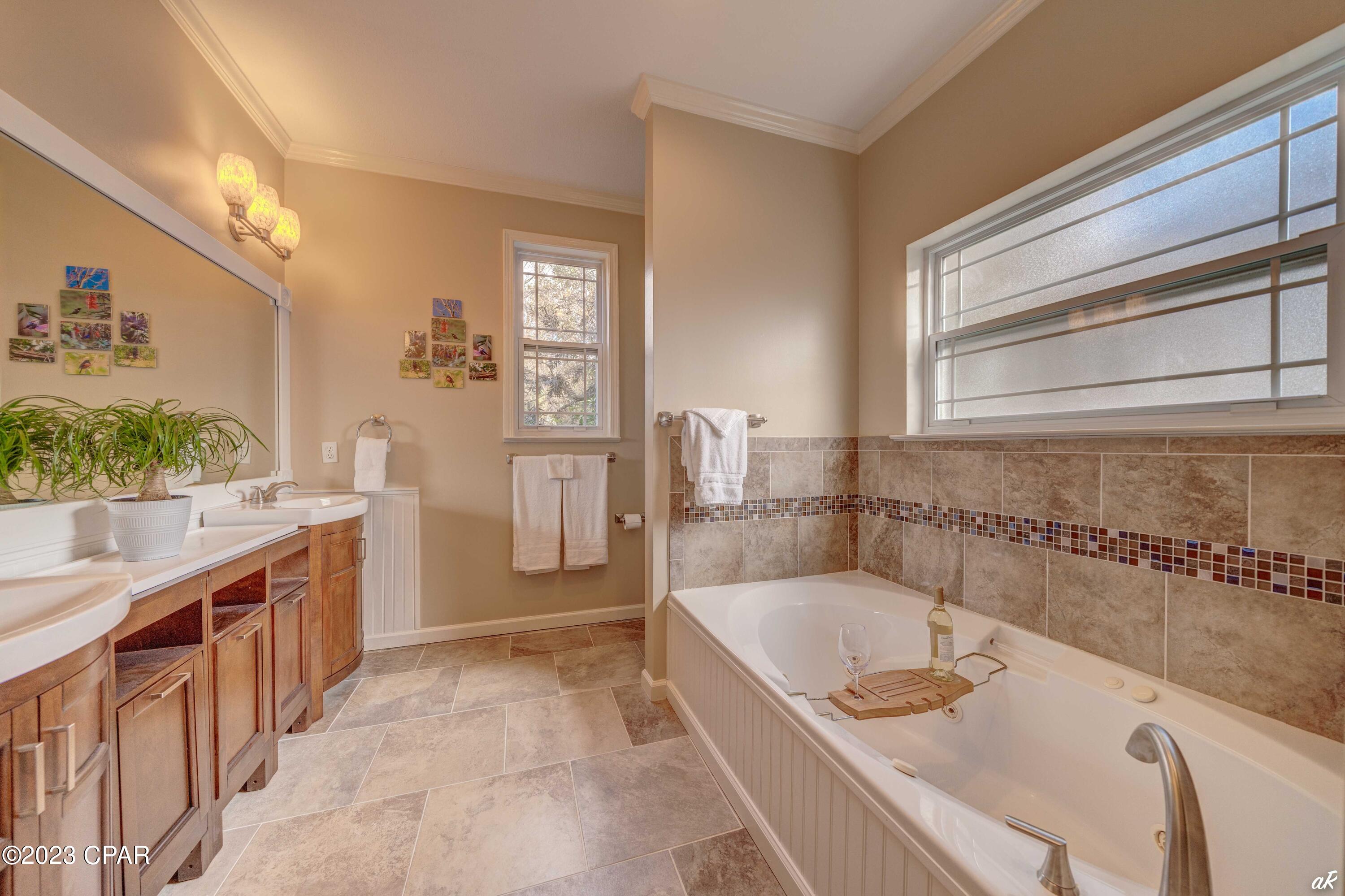 Colony Club - Residential