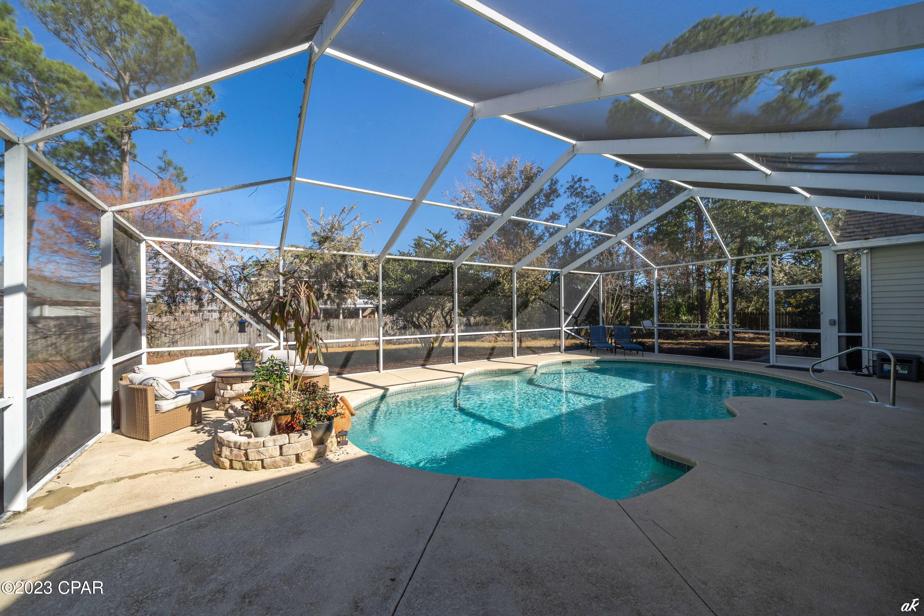 Colony Club - Residential