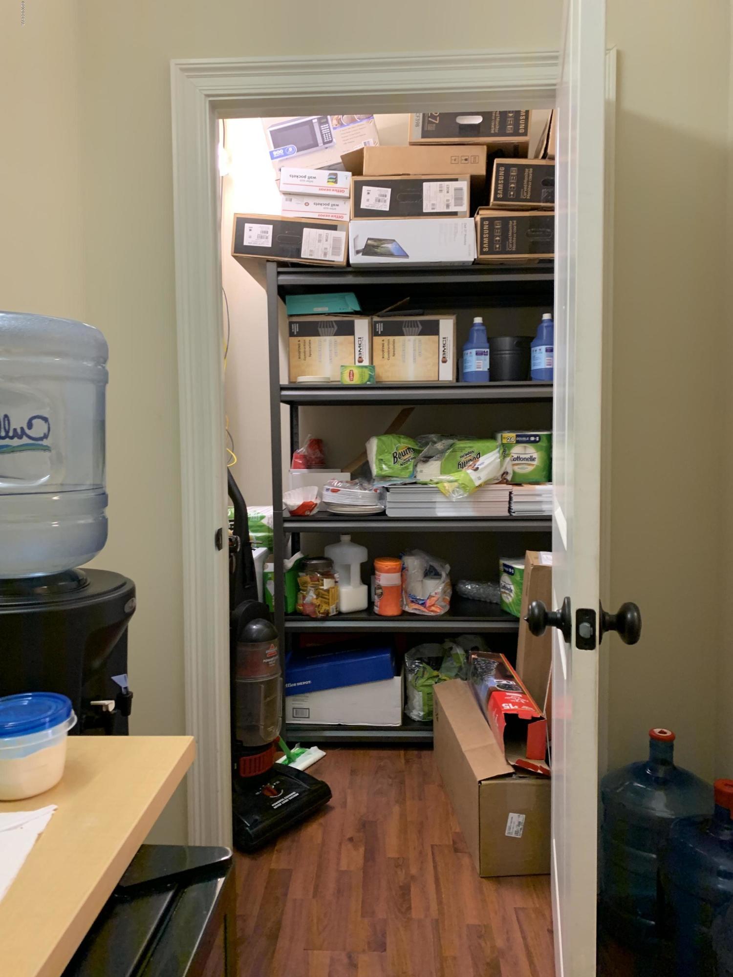 [No Recorded Subdiv] - Commercial Sale