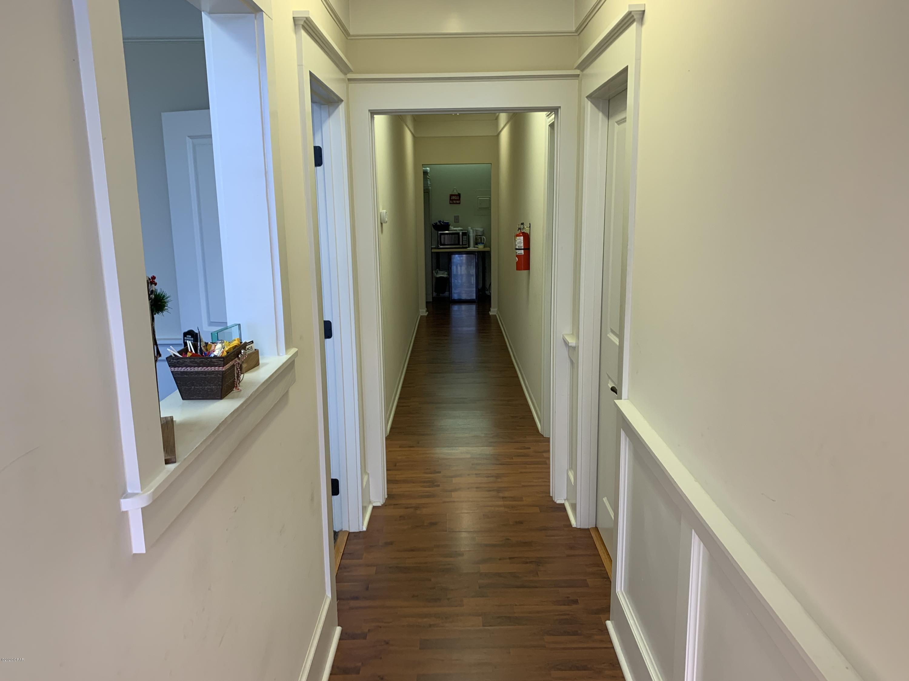 [No Recorded Subdiv] - Commercial Sale