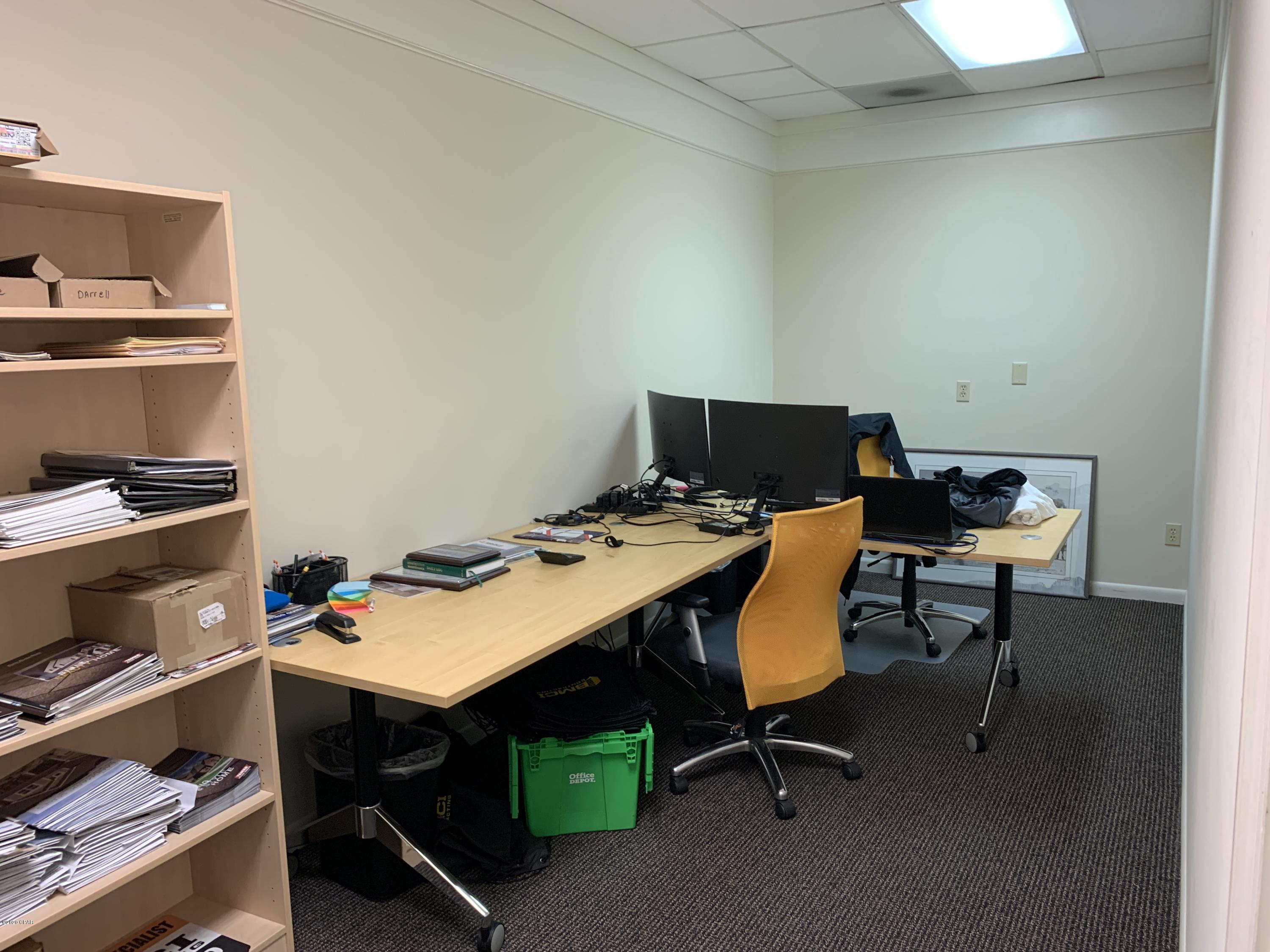 [No Recorded Subdiv] - Commercial Sale