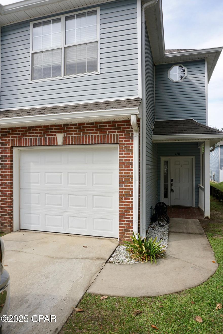 CURRENTLY UNDER CONTRACT, SELLER WILL CONSIDER BACKUP OFFERS | Opportunity awaits in the Charleston Ridge community! This 3-bedroom, 2.5-bath condo with a one-car garage offers a spacious layout and plenty of potential to make it your own. Step inside to a welcoming foyer that flows into an open-concept living area, complete with built-in shelving and a cozy fireplace—perfect for everyday living or entertaining guests.

Upstairs, you'll find all three bedrooms, including a large primary suite featuring tray ceilings, a walk-in closet, garden tub, and separate shower. The kitchen includes a pantry for extra storage, and the private back patio is a great spot to relax or fire up the grill.

Enjoy access to community amenities like a clubhouse and 24-hour fitness center. Located just minutes from downtown, major universities, shopping, dining, and more!